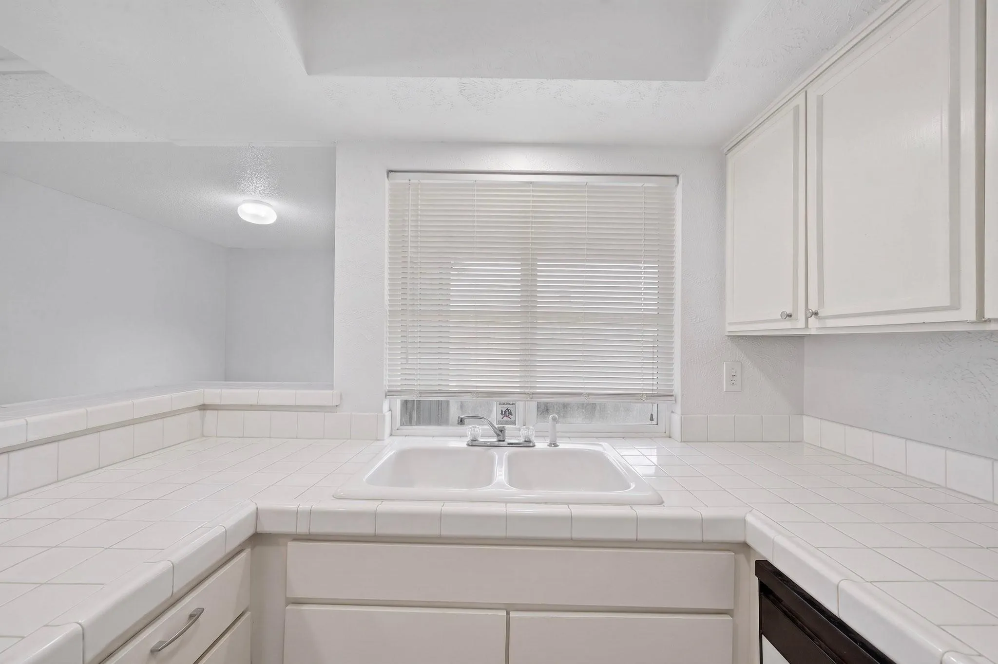 Personal items virtually removed.