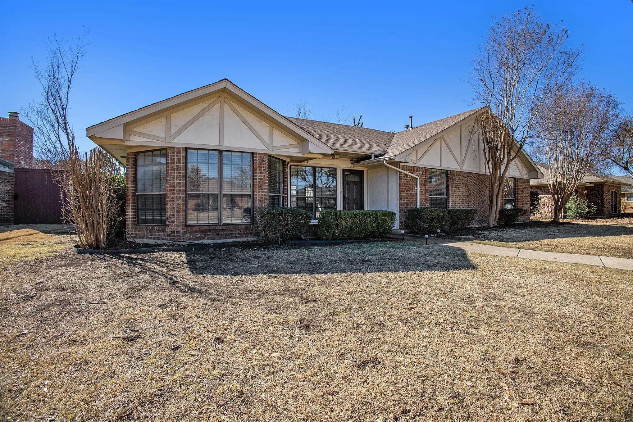 Single Family Residence For Rent in Collin County , 3204 Anchor Drive, Plano, Texas 75023, 3 Bedroom, 2 Bathroom, 2 Garage spaces, 1,604 Sqft, built in 1983, mls#21398573, Real Estate Agent in Plano, Homes For Rent in Collin county, Homes For Rent in Plano, Realtor in Plano Texas, Real Estate Brokerage Independent Realty Texas, Luminita Cordes Realtor