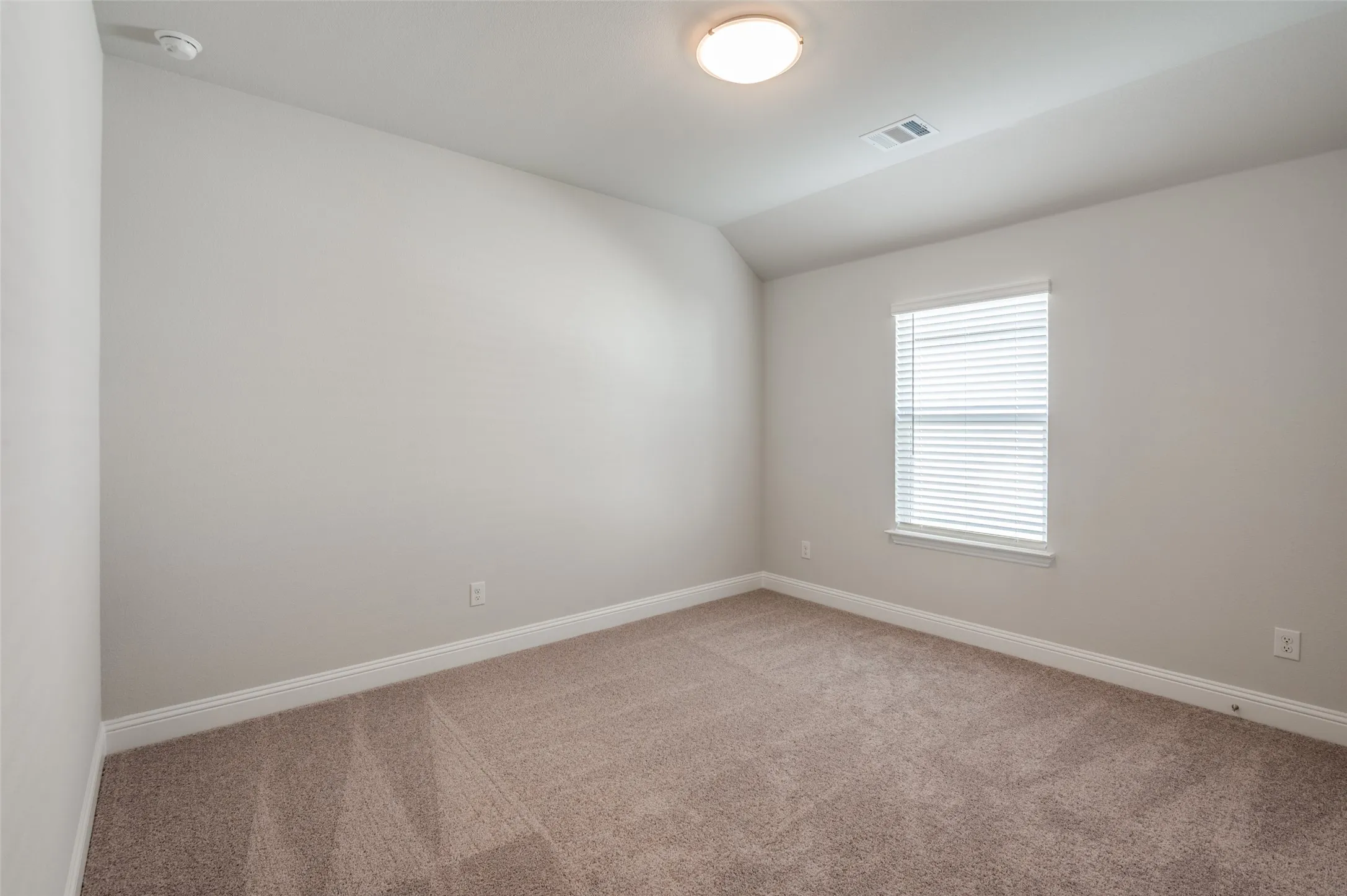 Single Family Residence For Sale in Collin County , 2902 Italia Terrace, Princeton, Texas 75407, 4 Bedroom, 2 Bathroom, 2 Garage spaces, 2,099 Sqft, built in 2024, mls#21396474, Real Estate Agent in Princeton, Homes For Sale in Collin county, Homes For Sale in Princeton, Realtor in Princeton Texas, Real Estate Brokerage Independent Realty Texas, Luminita Cordes Realtor