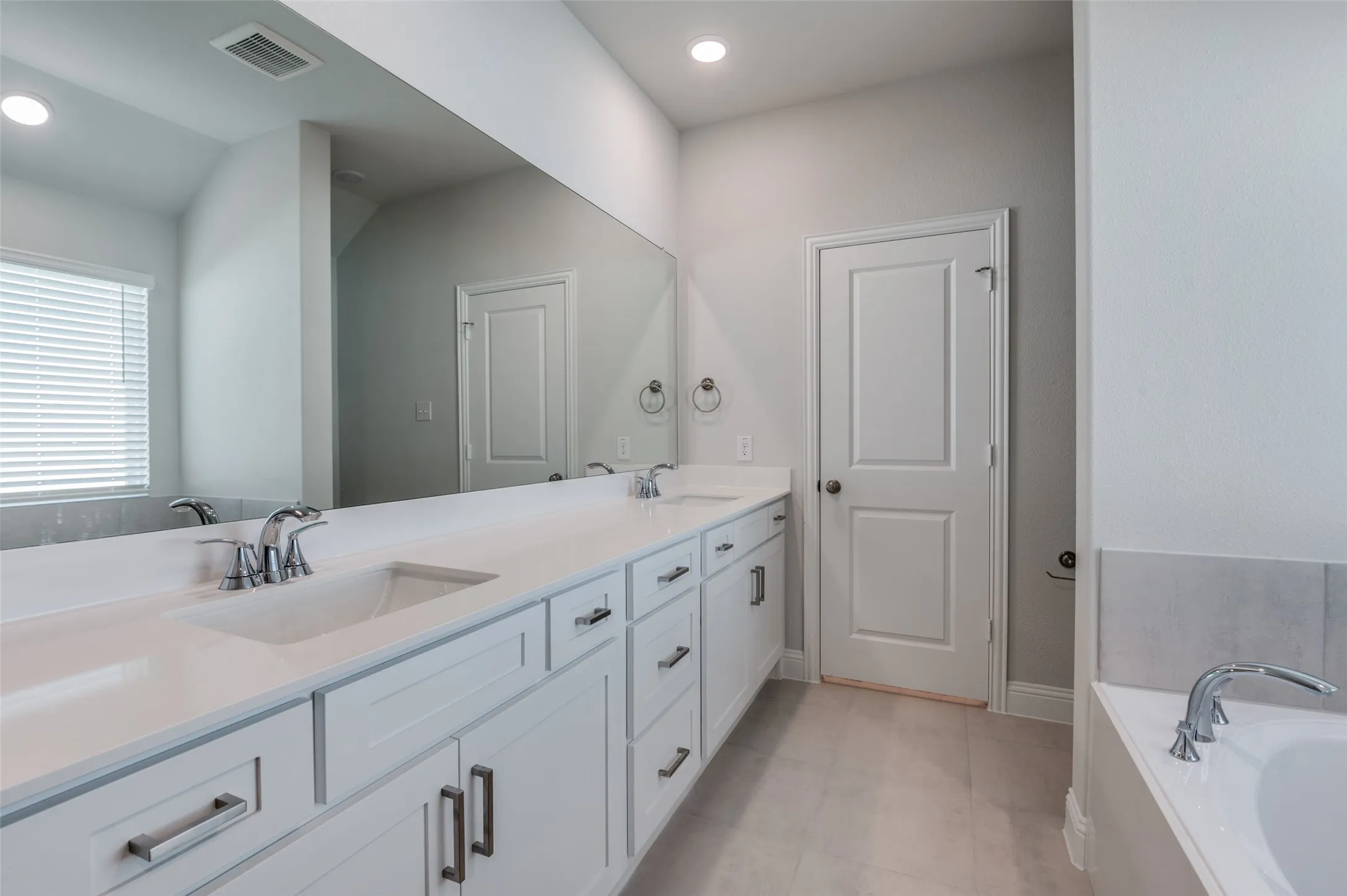 Single Family Residence For Sale in Collin County , 2902 Italia Terrace, Princeton, Texas 75407, 4 Bedroom, 2 Bathroom, 2 Garage spaces, 2,099 Sqft, built in 2024, mls#21396474, Real Estate Agent in Princeton, Homes For Sale in Collin county, Homes For Sale in Princeton, Realtor in Princeton Texas, Real Estate Brokerage Independent Realty Texas, Luminita Cordes Realtor