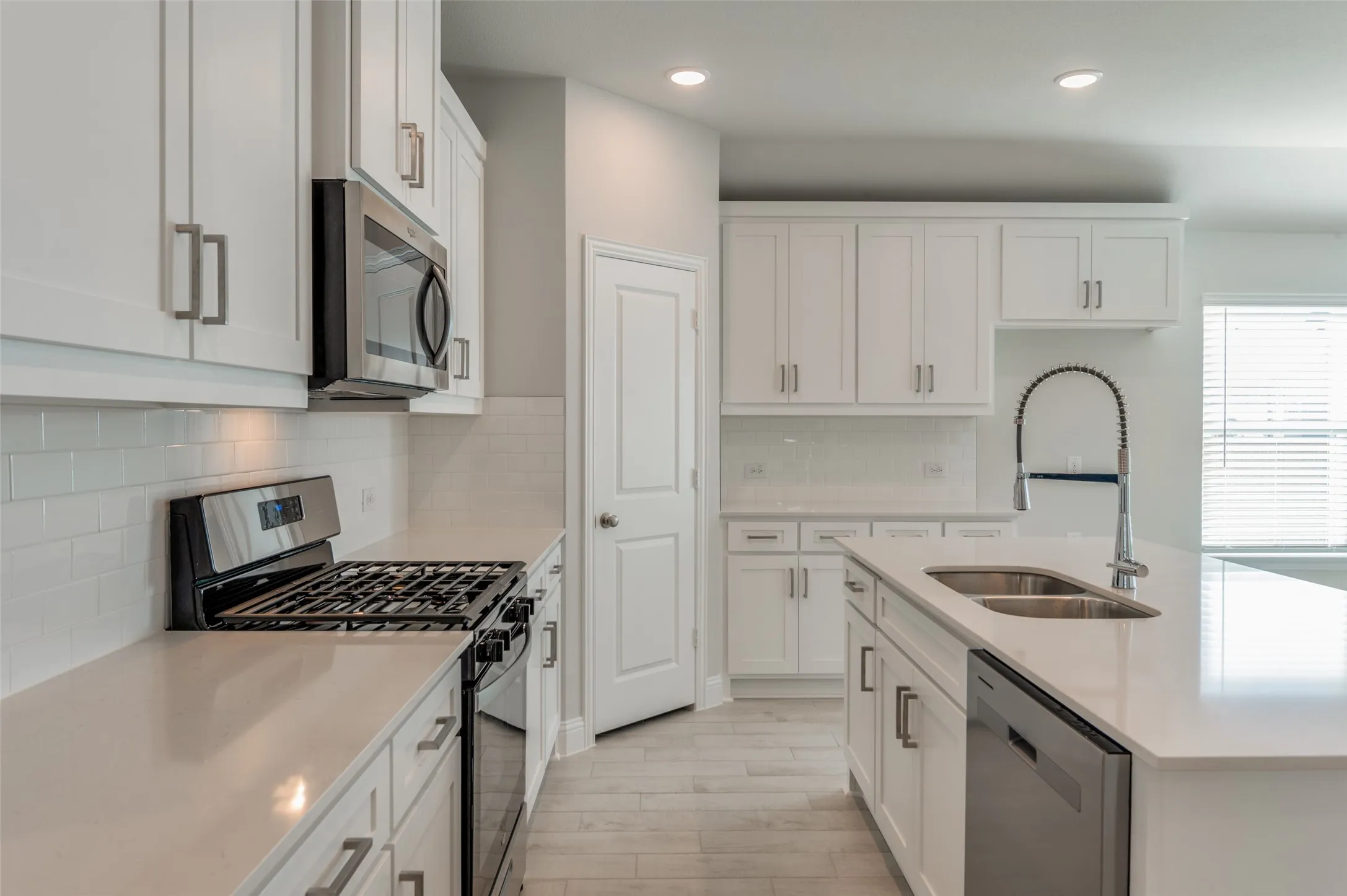 Single Family Residence For Sale in Collin County , 2902 Italia Terrace, Princeton, Texas 75407, 4 Bedroom, 2 Bathroom, 2 Garage spaces, 2,099 Sqft, built in 2024, mls#21396474, Real Estate Agent in Princeton, Homes For Sale in Collin county, Homes For Sale in Princeton, Realtor in Princeton Texas, Real Estate Brokerage Independent Realty Texas, Luminita Cordes Realtor