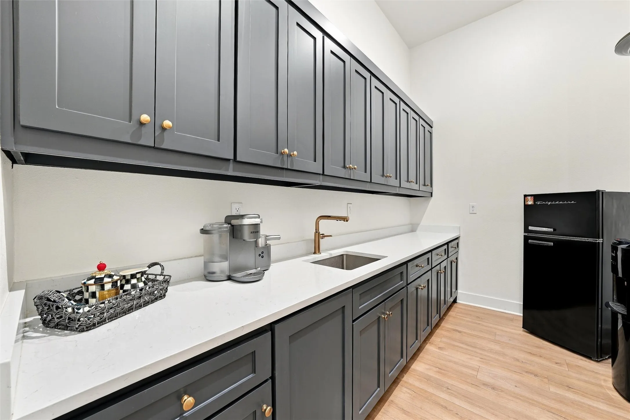 Single Family Residence For Sale in Mc Lennan County , 11012 Kings Canyon, Woodway, Texas 76712, 4 Bedroom, 5 Bathroom, 3 Garage spaces, 3,636 Sqft, built in 2024, mls#21394817, Real Estate Agent in Woodway, Homes For Sale in Mc Lennan county, Homes For Sale in Woodway, Realtor in Woodway Texas, Real Estate Brokerage Independent Realty Texas, Luminita Cordes Realtor