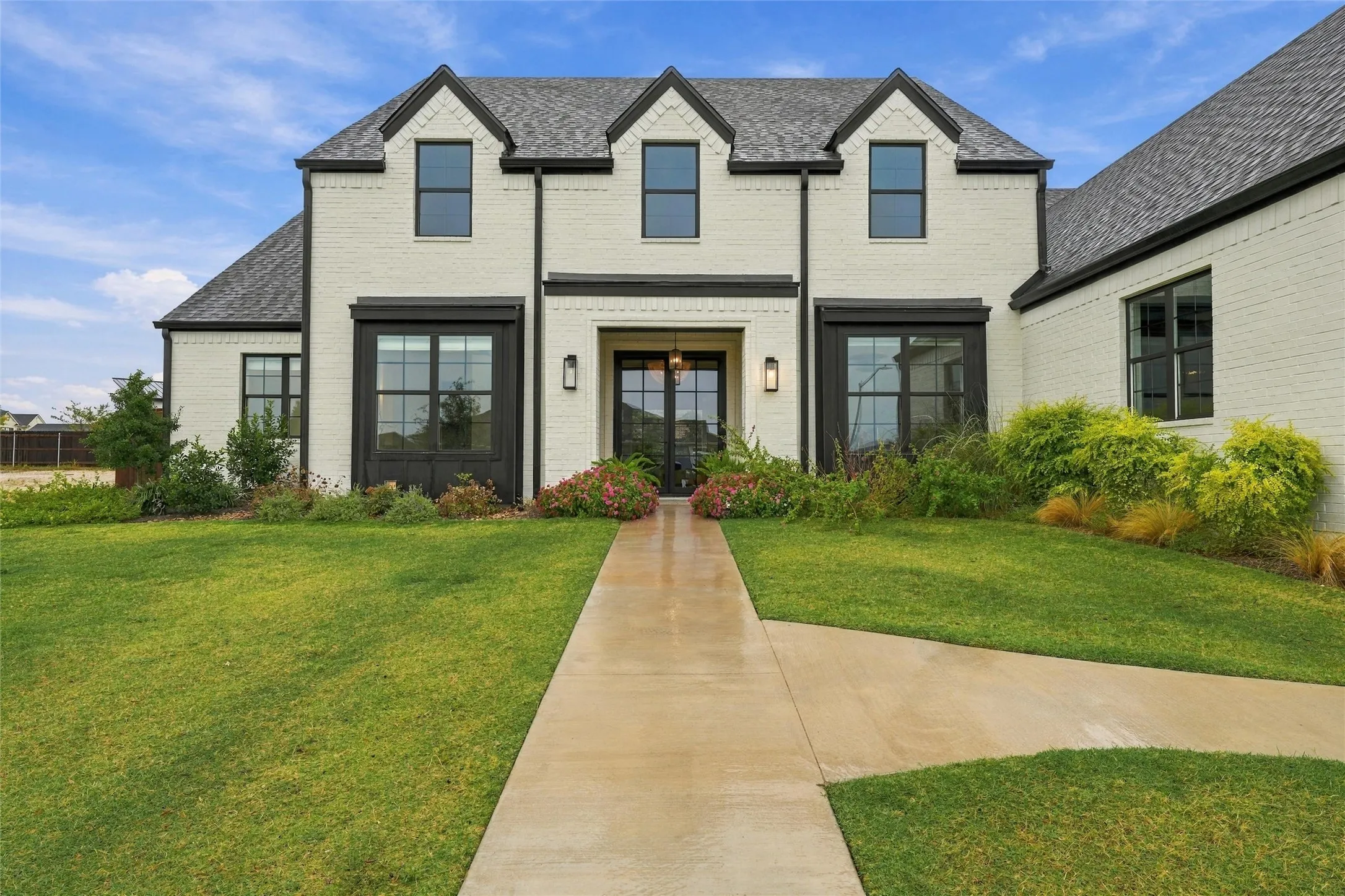 Single Family Residence For Sale in Mc Lennan County , 11012 Kings Canyon, Woodway, Texas 76712, 4 Bedroom, 5 Bathroom, 3 Garage spaces, 3,636 Sqft, built in 2024, mls#21394817, Real Estate Agent in Woodway, Homes For Sale in Mc Lennan county, Homes For Sale in Woodway, Realtor in Woodway Texas, Real Estate Brokerage Independent Realty Texas, Luminita Cordes Realtor