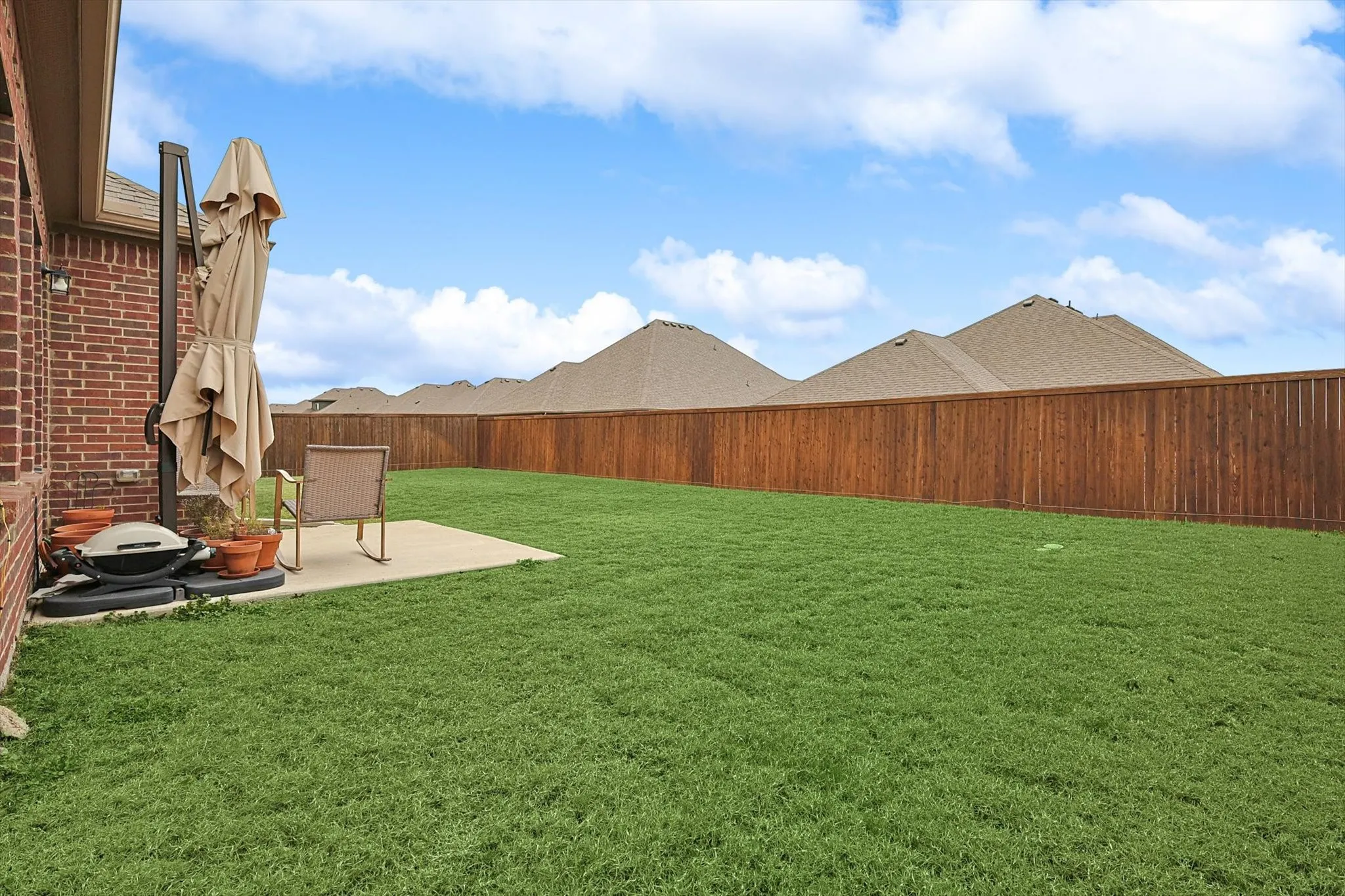 Single Family Residence For Sale in Rockwall County , 537 Oleander Drive, Royse City, Texas 75189, 3 Bedroom, 2 Bathroom, 3 Garage spaces, 1,883 Sqft, built in 2021, mls#21396763, Real Estate Agent in Royse City, Homes For Sale in Rockwall county, Homes For Sale in Royse City, Realtor in Royse City Texas, Real Estate Brokerage Independent Realty Texas, Luminita Cordes Realtor