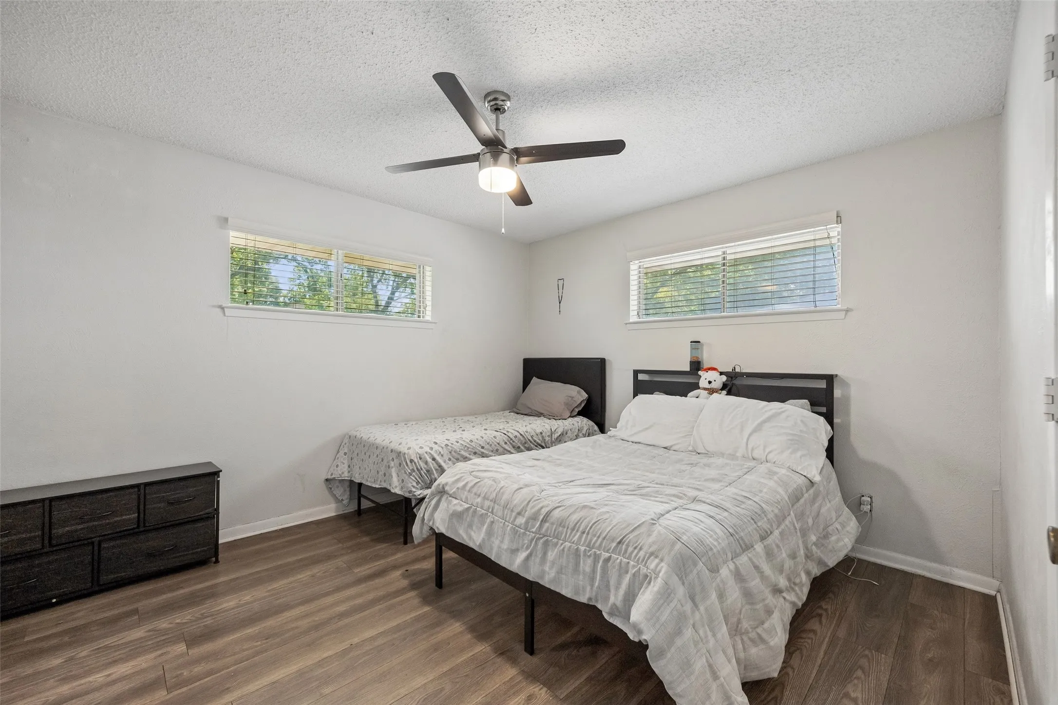 Single Family Residence For Sale in Dallas County , 1047 Westlake Drive, De Soto, Texas 75115, 3 Bedroom, 2 Bathroom, 2 Garage spaces, 1,985 Sqft, built in 1971, mls#21398553, Real Estate Agent in De Soto, Homes For Sale in Dallas county, Homes For Sale in De Soto, Realtor in De Soto Texas, Real Estate Brokerage Independent Realty Texas, Luminita Cordes Realtor