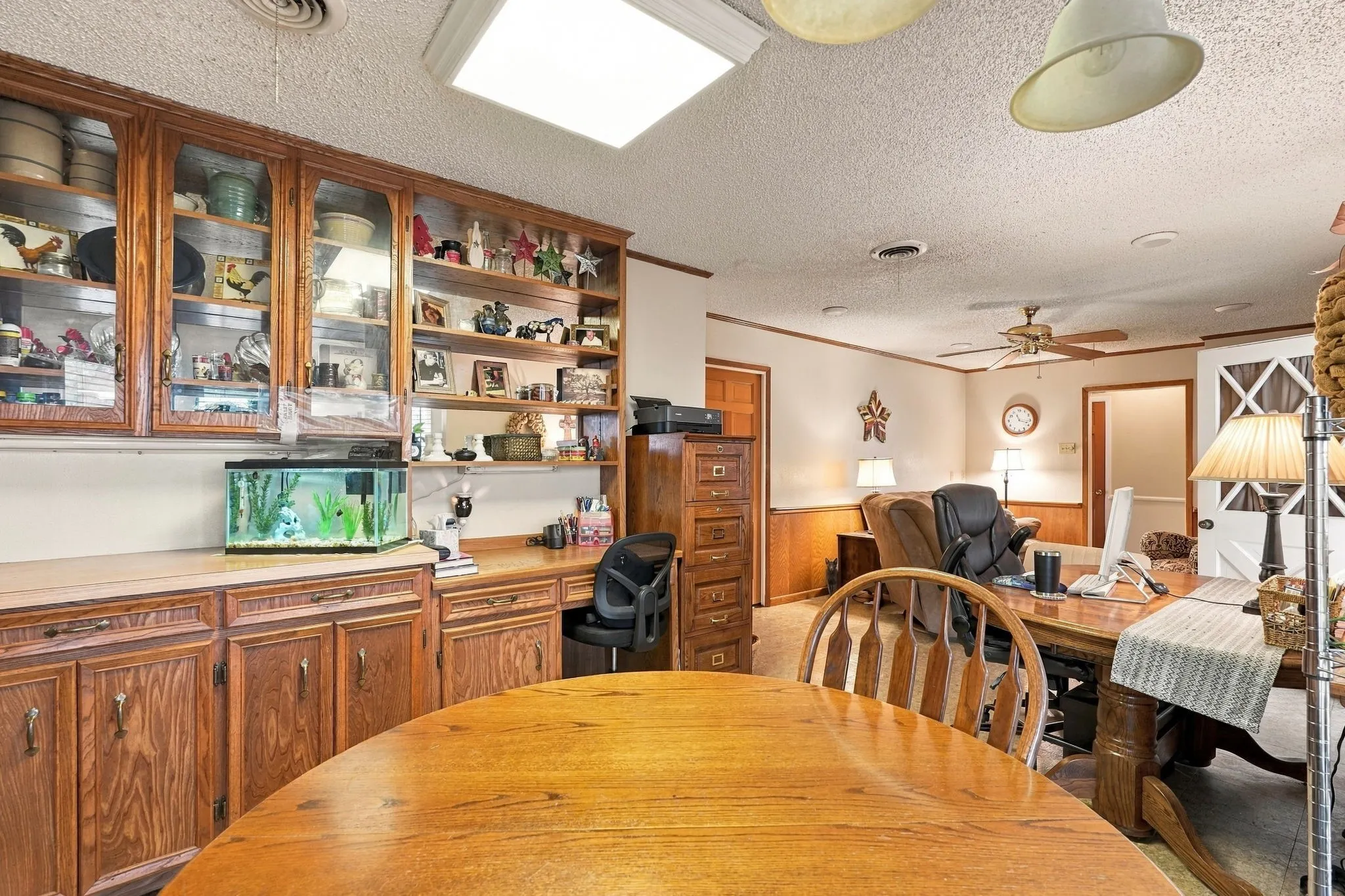 Single Family Residence For Sale in Taylor County , 30 Mill Court, Abilene, Texas 79603, 3 Bedroom, 2 Bathroom, 2 Garage spaces, 1,583 Sqft, built in 1957, mls#21398354, Real Estate Agent in Abilene, Homes For Sale in Taylor county, Homes For Sale in Abilene, Realtor in Abilene Texas, Real Estate Brokerage Independent Realty Texas, Luminita Cordes Realtor