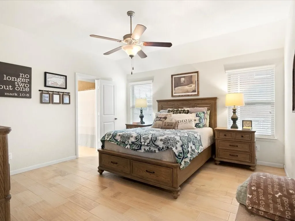 Single Family Residence For Sale in Ellis County , 125 Lariat Trail, Waxahachie, Texas 75165, 3 Bedroom, 2 Bathroom, 2 Garage spaces, 2,186 Sqft, built in 2018, mls#21398234, Real Estate Agent in Waxahachie, Homes For Sale in Ellis county, Homes For Sale in Waxahachie, Realtor in Waxahachie Texas, Real Estate Brokerage Independent Realty Texas, Luminita Cordes Realtor