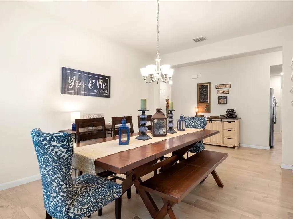 Single Family Residence For Sale in Ellis County , 125 Lariat Trail, Waxahachie, Texas 75165, 3 Bedroom, 2 Bathroom, 2 Garage spaces, 2,186 Sqft, built in 2018, mls#21398234, Real Estate Agent in Waxahachie, Homes For Sale in Ellis county, Homes For Sale in Waxahachie, Realtor in Waxahachie Texas, Real Estate Brokerage Independent Realty Texas, Luminita Cordes Realtor
