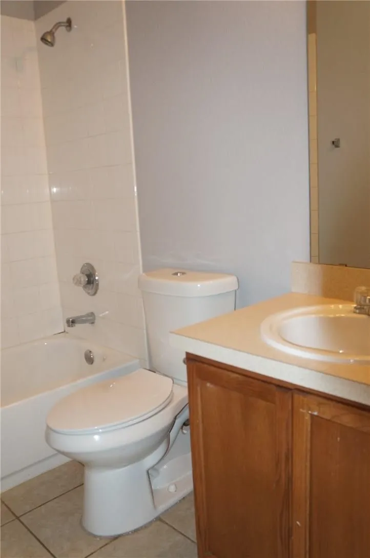 Duplex For Rent in Tarrant County , 5920 Lovingham Court, Arlington, Texas 76017, 3 Bedroom, 2 Bathroom, 1 Garage spaces, 1,086 Sqft, built in 2005, mls#21398595, Real Estate Agent in Arlington, Homes For Rent in Tarrant county, Homes For Rent in Arlington, Realtor in Arlington Texas, Real Estate Brokerage Independent Realty Texas, Luminita Cordes Realtor