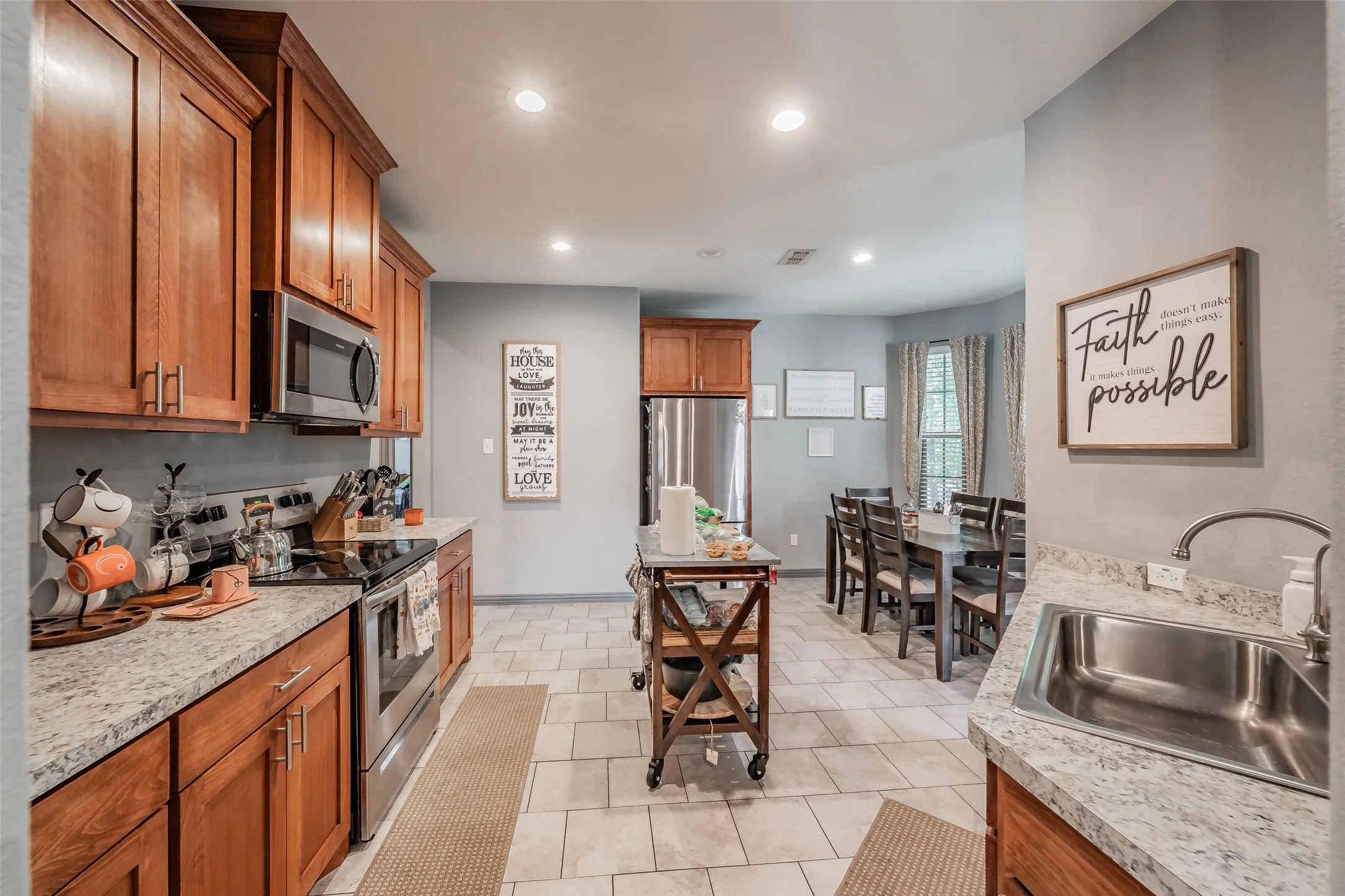 Single Family Residence For Sale in Dallas County , 129 Morris Street, De Soto, Texas 75115, 3 Bedroom, 2 Bathroom, 2 Garage spaces, 1,487 Sqft, built in 2019, mls#21398499, Real Estate Agent in De Soto, Homes For Sale in Dallas county, Homes For Sale in De Soto, Realtor in De Soto Texas, Real Estate Brokerage Independent Realty Texas, Luminita Cordes Realtor