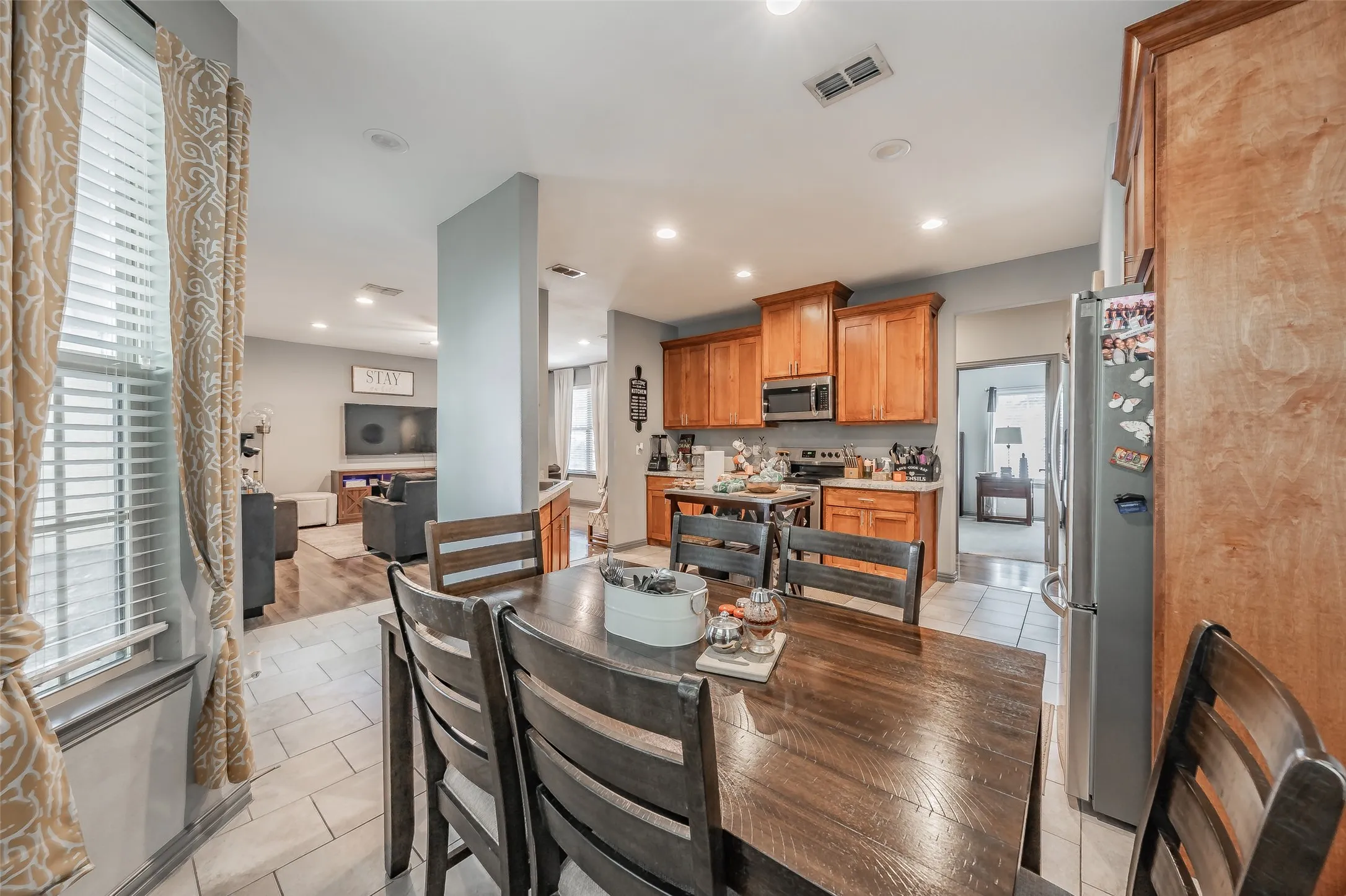 Single Family Residence For Sale in Dallas County , 129 Morris Street, De Soto, Texas 75115, 3 Bedroom, 2 Bathroom, 2 Garage spaces, 1,487 Sqft, built in 2019, mls#21398499, Real Estate Agent in De Soto, Homes For Sale in Dallas county, Homes For Sale in De Soto, Realtor in De Soto Texas, Real Estate Brokerage Independent Realty Texas, Luminita Cordes Realtor
