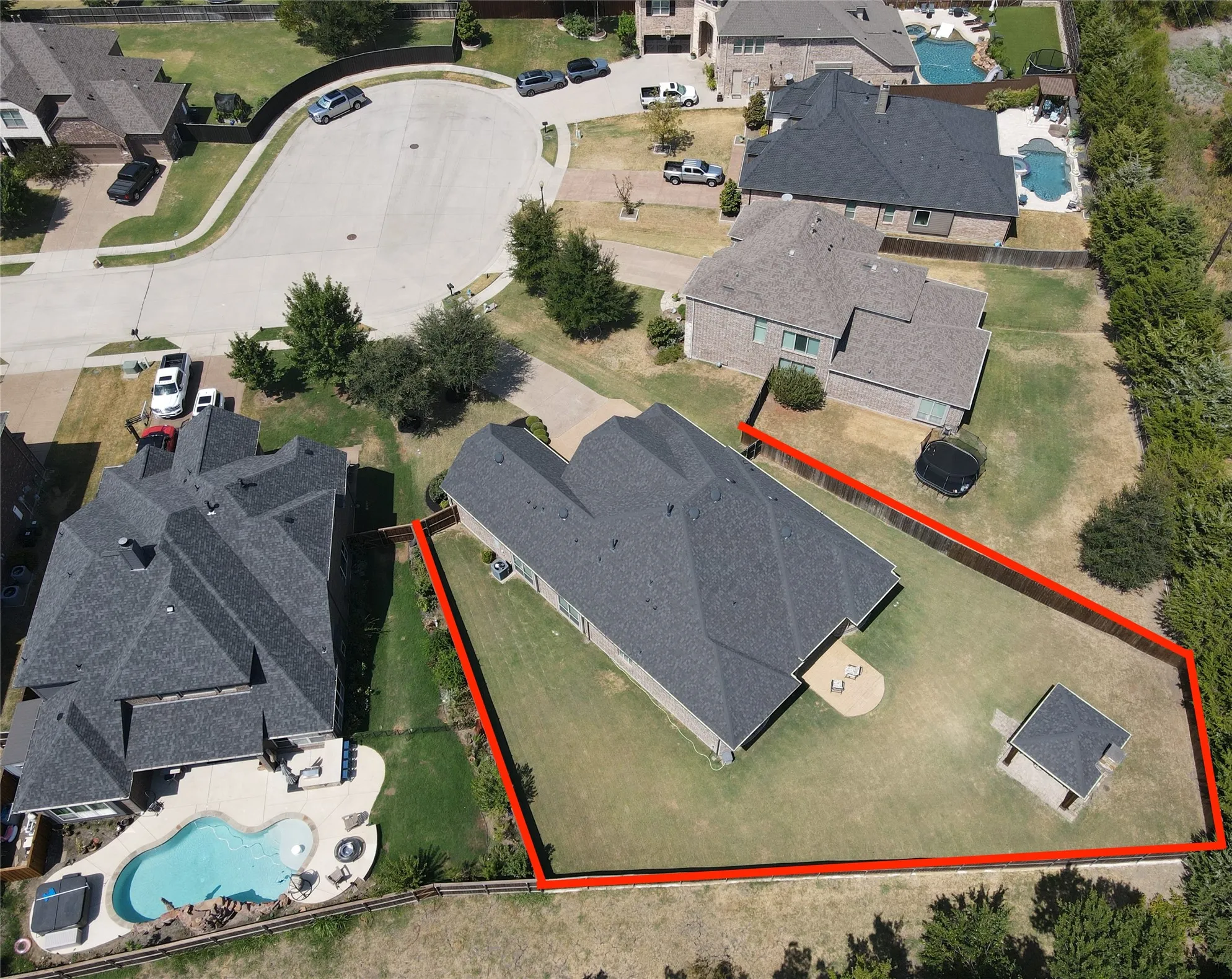 Single Family Residence For Sale in Collin County , 321 Berkshire Court, Prosper, Texas 75078, 3 Bedroom, 3 Bathroom, 3 Garage spaces, 2,671 Sqft, built in 2016, mls#21398549, Real Estate Agent in Prosper, Homes For Sale in Collin county, Homes For Sale in Prosper, Realtor in Prosper Texas, Real Estate Brokerage Independent Realty Texas, Luminita Cordes Realtor