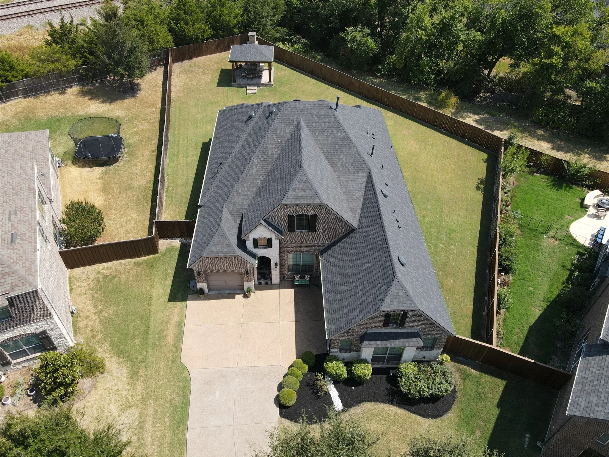 Single Family Residence For Sale in Collin County , 321 Berkshire Court, Prosper, Texas 75078, 3 Bedroom, 3 Bathroom, 3 Garage spaces, 2,671 Sqft, built in 2016, mls#21398549, Real Estate Agent in Prosper, Homes For Sale in Collin county, Homes For Sale in Prosper, Realtor in Prosper Texas, Real Estate Brokerage Independent Realty Texas, Luminita Cordes Realtor