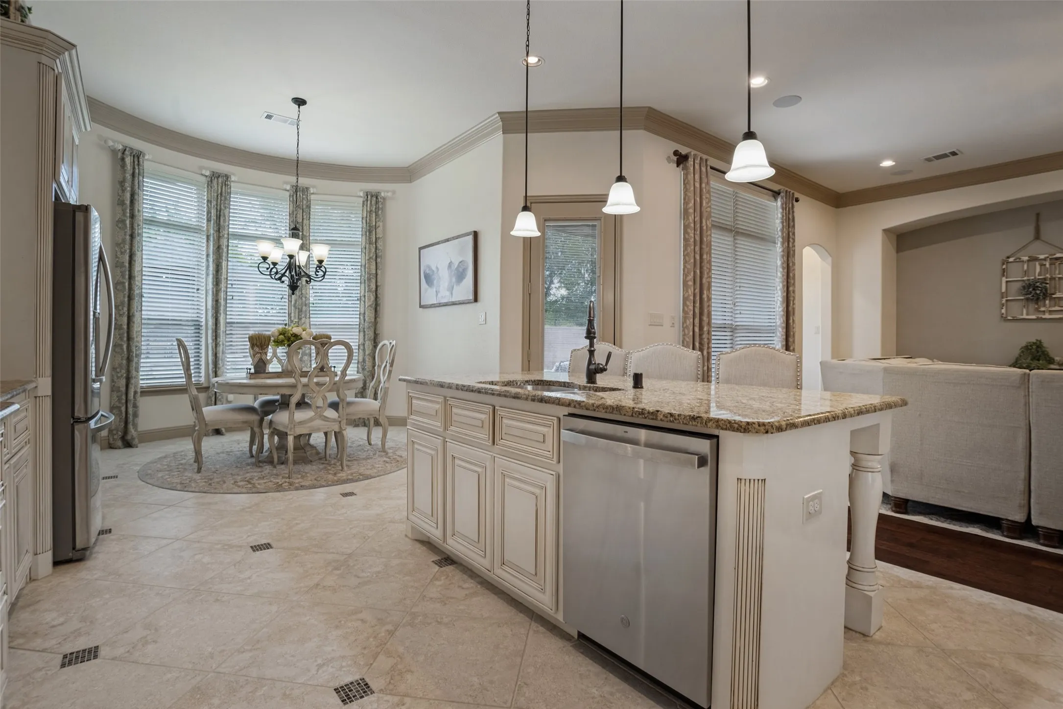 Single Family Residence For Sale in Collin County , 321 Berkshire Court, Prosper, Texas 75078, 3 Bedroom, 3 Bathroom, 3 Garage spaces, 2,671 Sqft, built in 2016, mls#21398549, Real Estate Agent in Prosper, Homes For Sale in Collin county, Homes For Sale in Prosper, Realtor in Prosper Texas, Real Estate Brokerage Independent Realty Texas, Luminita Cordes Realtor