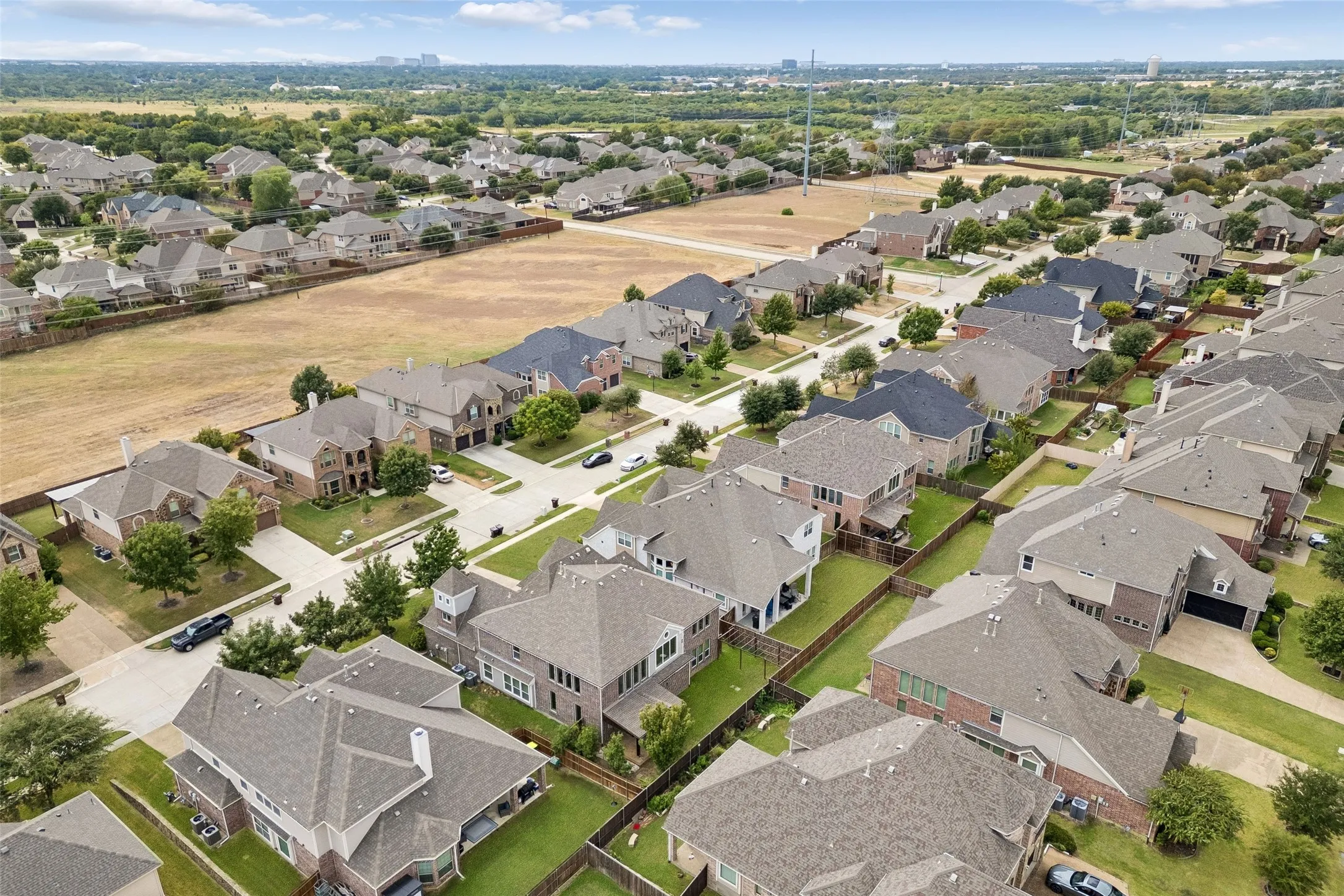 Single Family Residence For Sale in Collin County , 3537 Acropolis Way, Plano, Texas 75074, 6 Bedroom, 5 Bathroom, 2 Garage spaces, 4,169 Sqft, built in 2015, mls#21398561, Real Estate Agent in Plano, Homes For Sale in Collin county, Homes For Sale in Plano, Realtor in Plano Texas, Real Estate Brokerage Independent Realty Texas, Luminita Cordes Realtor