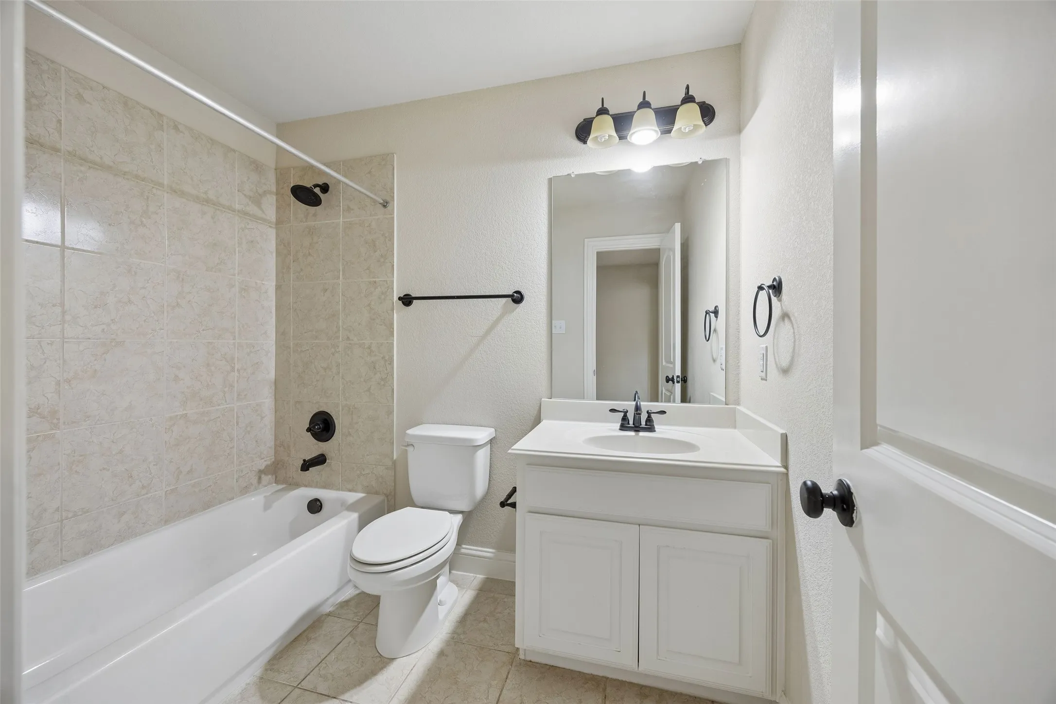 Single Family Residence For Sale in Collin County , 3537 Acropolis Way, Plano, Texas 75074, 6 Bedroom, 5 Bathroom, 2 Garage spaces, 4,169 Sqft, built in 2015, mls#21398561, Real Estate Agent in Plano, Homes For Sale in Collin county, Homes For Sale in Plano, Realtor in Plano Texas, Real Estate Brokerage Independent Realty Texas, Luminita Cordes Realtor