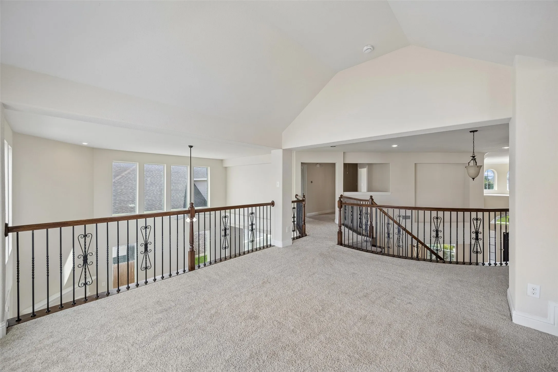 Single Family Residence For Sale in Collin County , 3537 Acropolis Way, Plano, Texas 75074, 6 Bedroom, 5 Bathroom, 2 Garage spaces, 4,169 Sqft, built in 2015, mls#21398561, Real Estate Agent in Plano, Homes For Sale in Collin county, Homes For Sale in Plano, Realtor in Plano Texas, Real Estate Brokerage Independent Realty Texas, Luminita Cordes Realtor