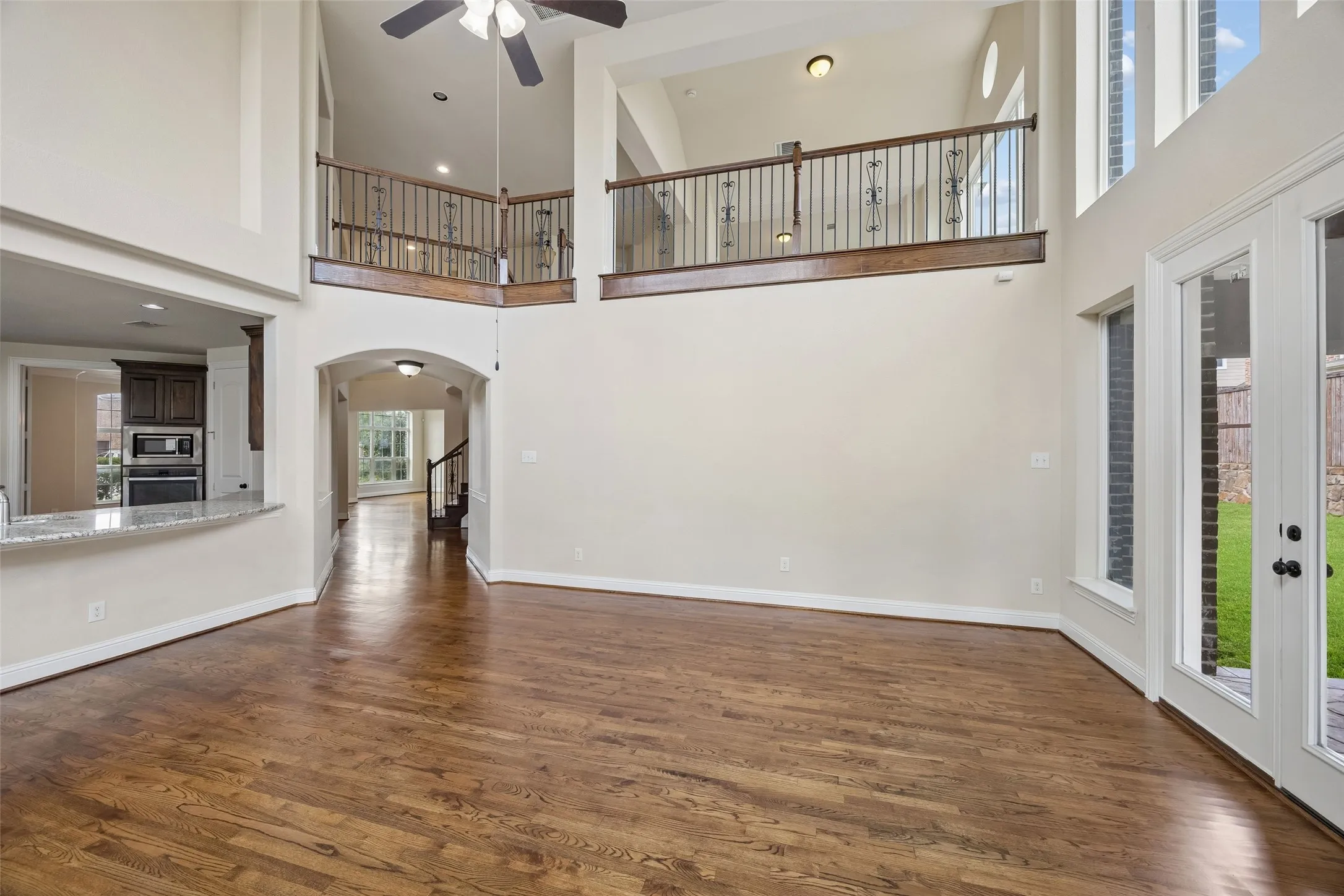 Single Family Residence For Sale in Collin County , 3537 Acropolis Way, Plano, Texas 75074, 6 Bedroom, 5 Bathroom, 2 Garage spaces, 4,169 Sqft, built in 2015, mls#21398561, Real Estate Agent in Plano, Homes For Sale in Collin county, Homes For Sale in Plano, Realtor in Plano Texas, Real Estate Brokerage Independent Realty Texas, Luminita Cordes Realtor