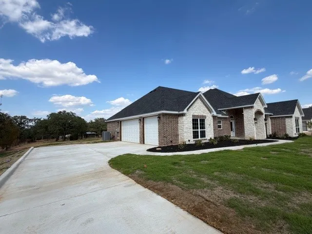 Single Family Residence For Sale in Parker County , 200 Lynch Bend Road, Springtown, Texas 76082, 4 Bedroom, 3 Bathroom, 3 Garage spaces, 2,569 Sqft, built in 2026, mls#21398630, Real Estate Agent in Springtown, Homes For Sale in Parker county, Homes For Sale in Springtown, Realtor in Springtown Texas, Real Estate Brokerage Independent Realty Texas, Luminita Cordes Realtor