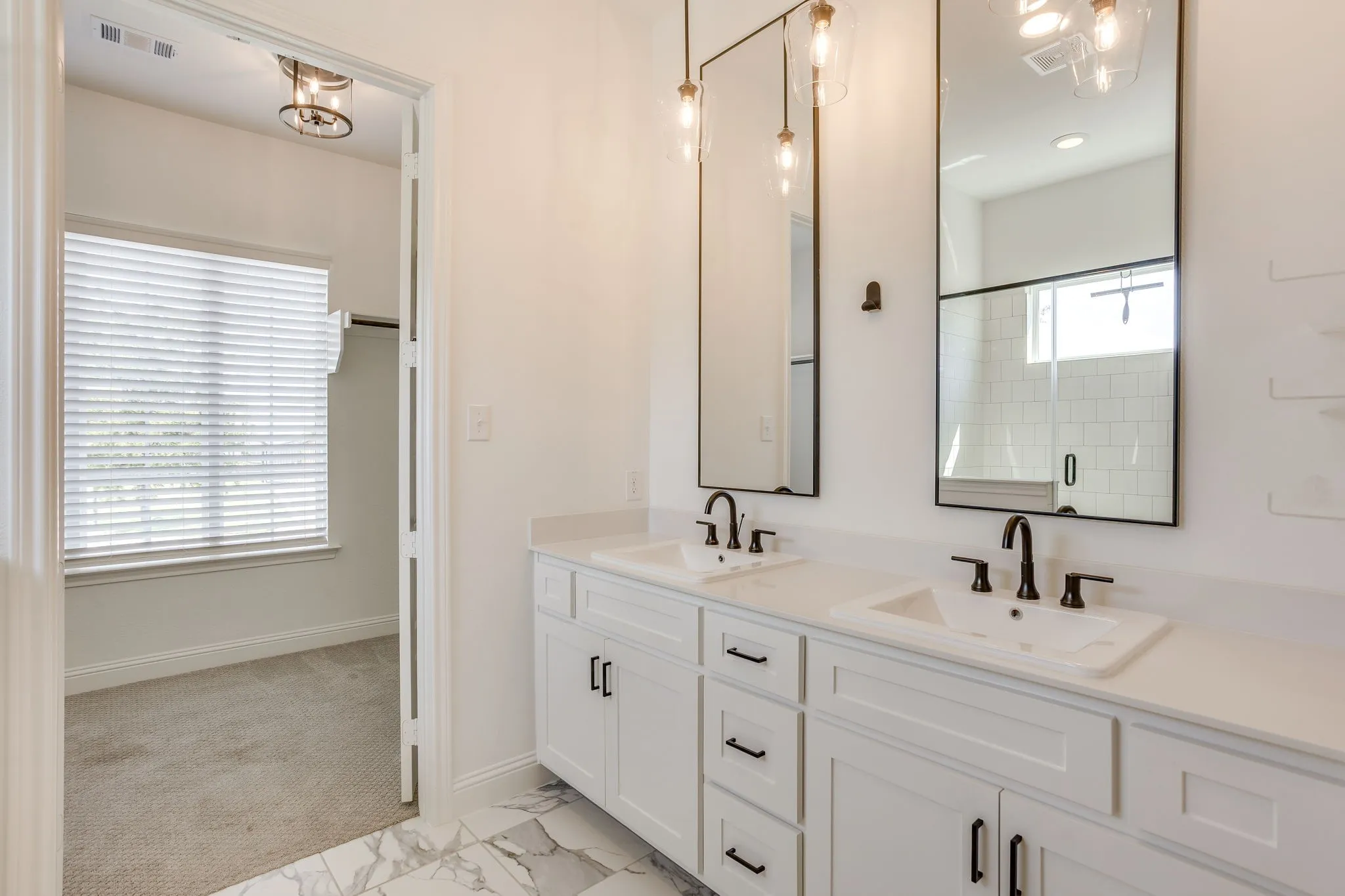 Single Family Residence For Rent in Parker County , 1800 Narita Bend, Fort Worth, Texas 76008, 3 Bedroom, 2 Bathroom, 2 Garage spaces, 2,280 Sqft, built in 2020, mls#21398185, Real Estate Agent in Fort Worth, Homes For Rent in Parker county, Homes For Rent in Fort Worth, Realtor in Fort Worth Texas, Real Estate Brokerage Independent Realty Texas, Luminita Cordes Realtor