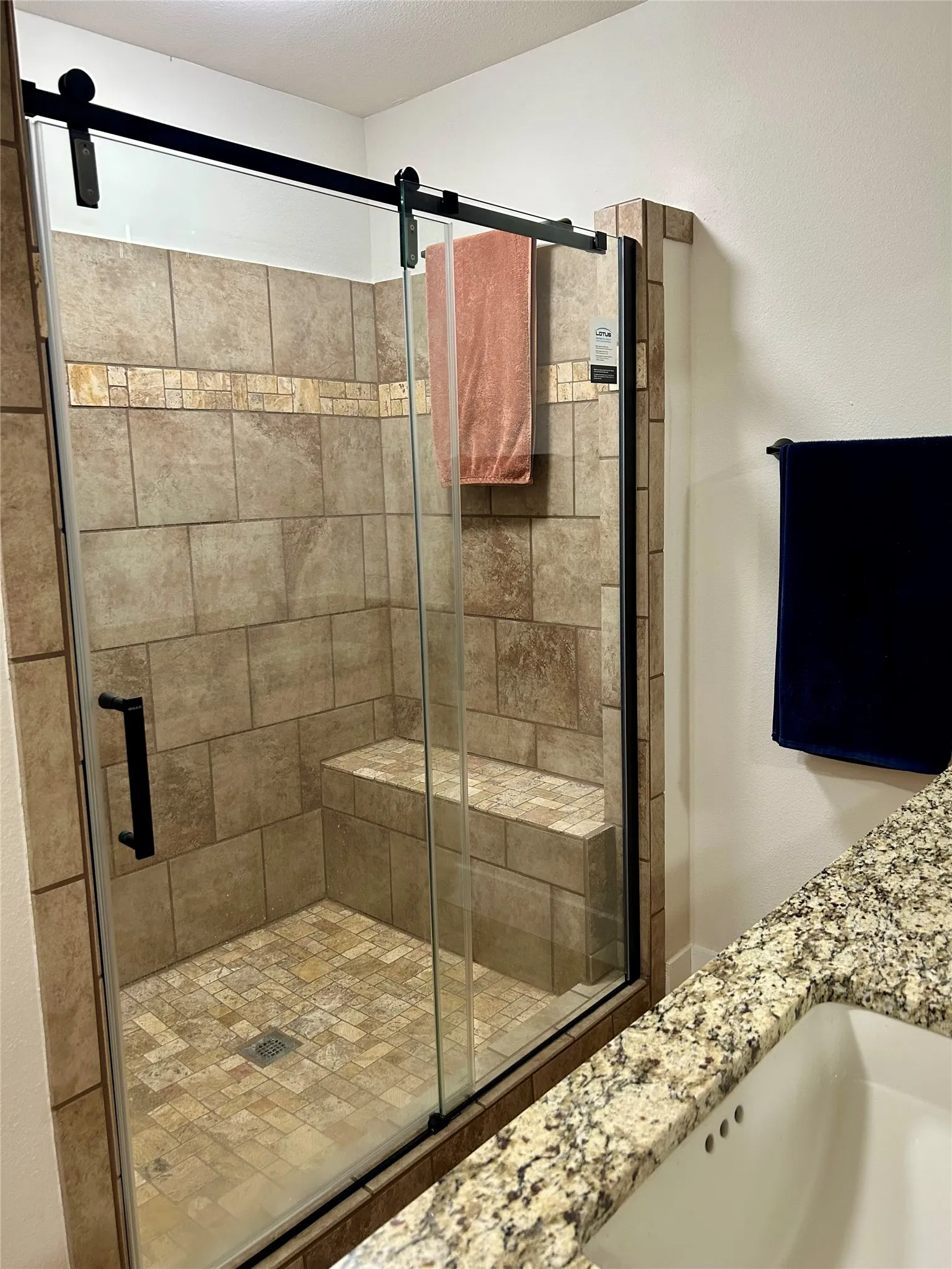 Farm For Sale in Montague County , 2886 TX-59 Highway S, Bowie, Texas 76230, 2 Bedroom, 2 Bathroom, Garage spaces, 1,276 Sqft, built in 1940, mls#21397280, Real Estate Agent in Bowie, Homes For Sale in Montague county, Homes For Sale in Bowie, Realtor in Bowie Texas, Real Estate Brokerage Independent Realty Texas, Luminita Cordes Realtor