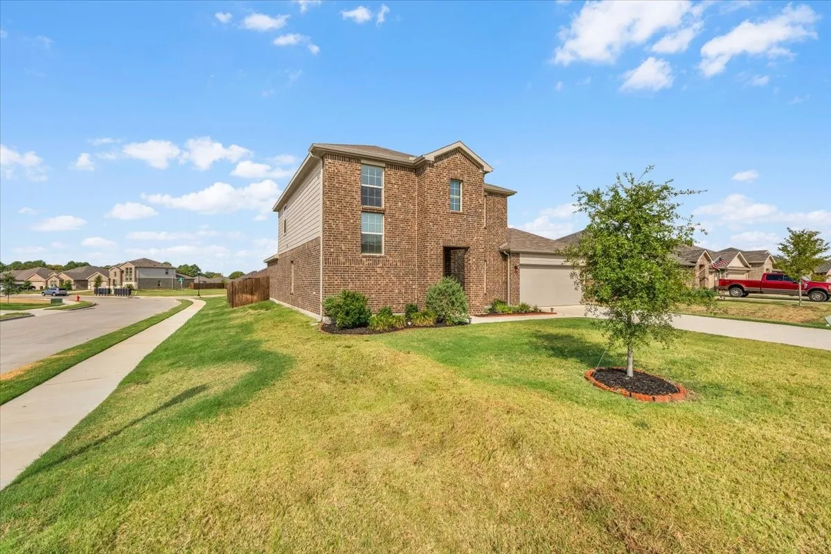Single Family Residence For Sale in Johnson County , 344 Valentine Court, Burleson, Texas 76028, 4 Bedroom, 3 Bathroom, 2 Garage spaces, 3,057 Sqft, built in 2023, mls#21387769, Real Estate Agent in Burleson, Homes For Sale in Johnson county, Homes For Sale in Burleson, Realtor in Burleson Texas, Real Estate Brokerage Independent Realty Texas, Luminita Cordes Realtor