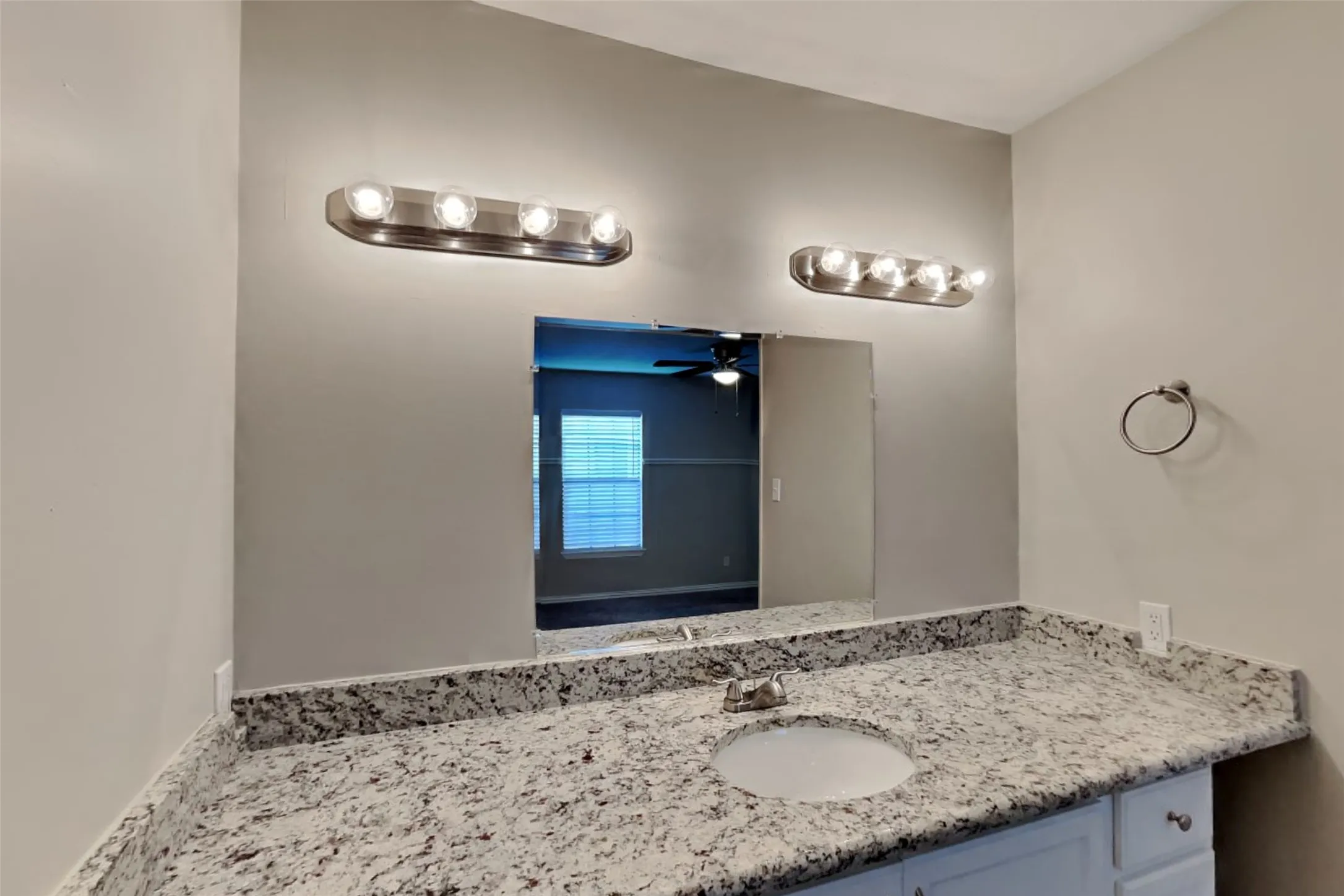 Single Family Residence For Rent in Collin County , 1528 Jabbet Drive, Plano, Texas 75025, 3 Bedroom, 2 Bathroom, 2 Garage spaces, 1,645 Sqft, built in 1984, mls#21398634, Real Estate Agent in Plano, Homes For Rent in Collin county, Homes For Rent in Plano, Realtor in Plano Texas, Real Estate Brokerage Independent Realty Texas, Luminita Cordes Realtor