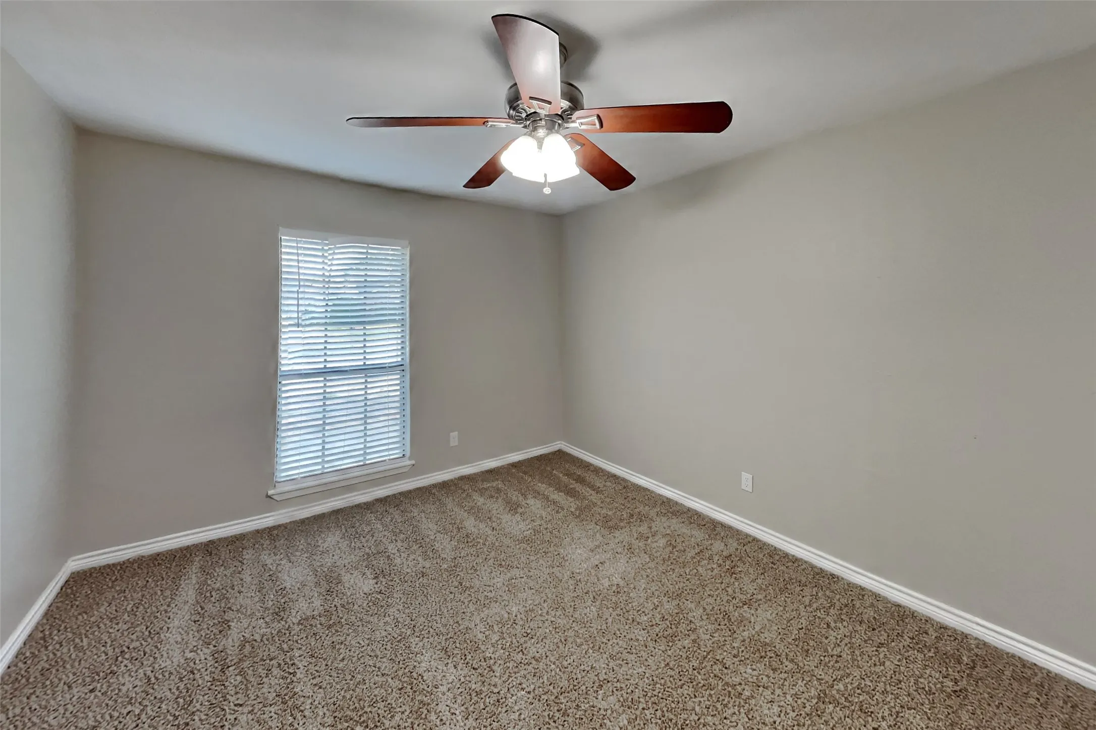 Single Family Residence For Rent in Collin County , 1528 Jabbet Drive, Plano, Texas 75025, 3 Bedroom, 2 Bathroom, 2 Garage spaces, 1,645 Sqft, built in 1984, mls#21398634, Real Estate Agent in Plano, Homes For Rent in Collin county, Homes For Rent in Plano, Realtor in Plano Texas, Real Estate Brokerage Independent Realty Texas, Luminita Cordes Realtor