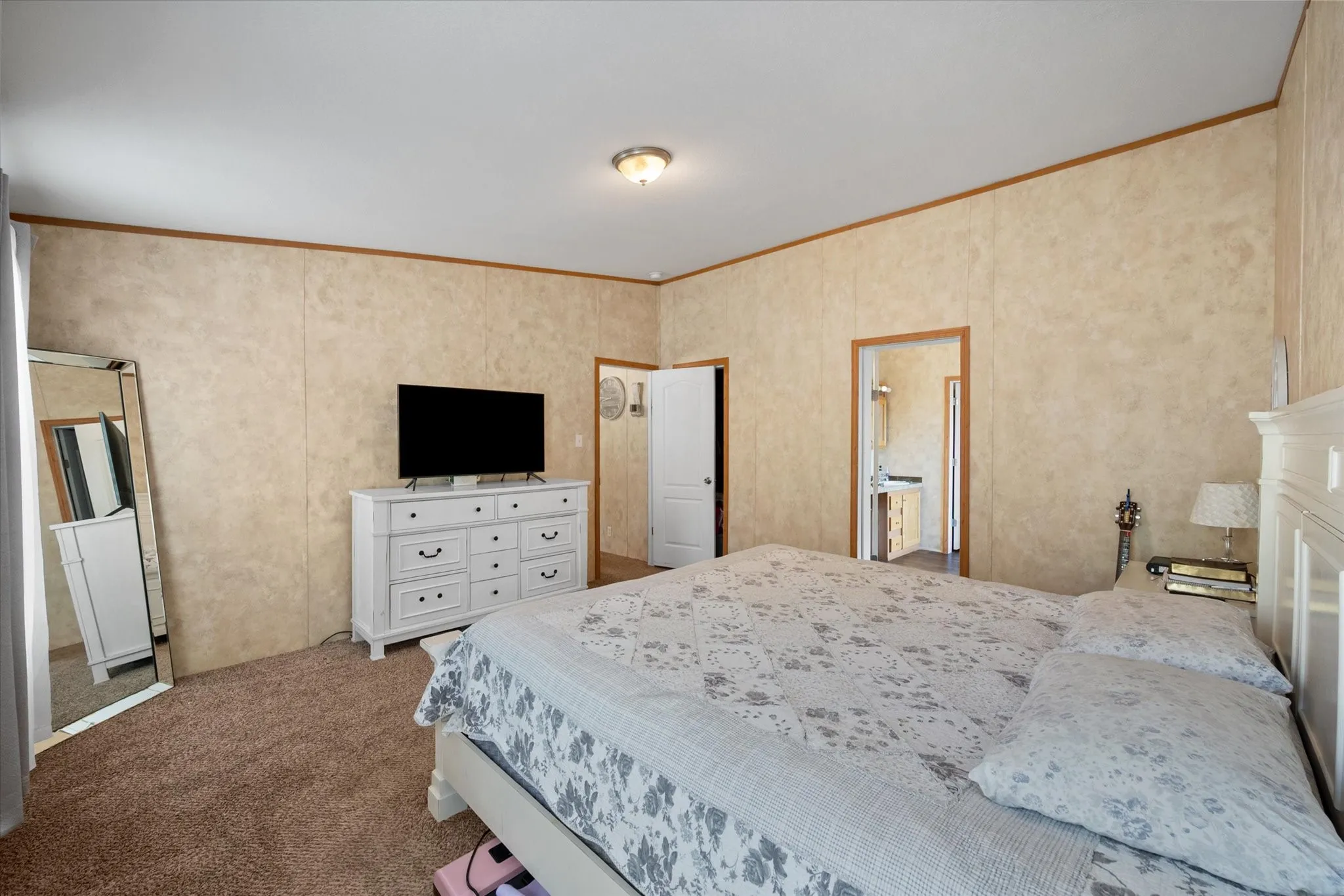 Mobile Home For Sale in Henderson County , 110 Wooded Creek Drive, Athens, Texas 75751, 4 Bedroom, 2 Bathroom, Garage spaces, 1,792 Sqft, built in 2016, mls#21398110, Real Estate Agent in Athens, Homes For Sale in Henderson county, Homes For Sale in Athens, Realtor in Athens Texas, Real Estate Brokerage Independent Realty Texas, Luminita Cordes Realtor