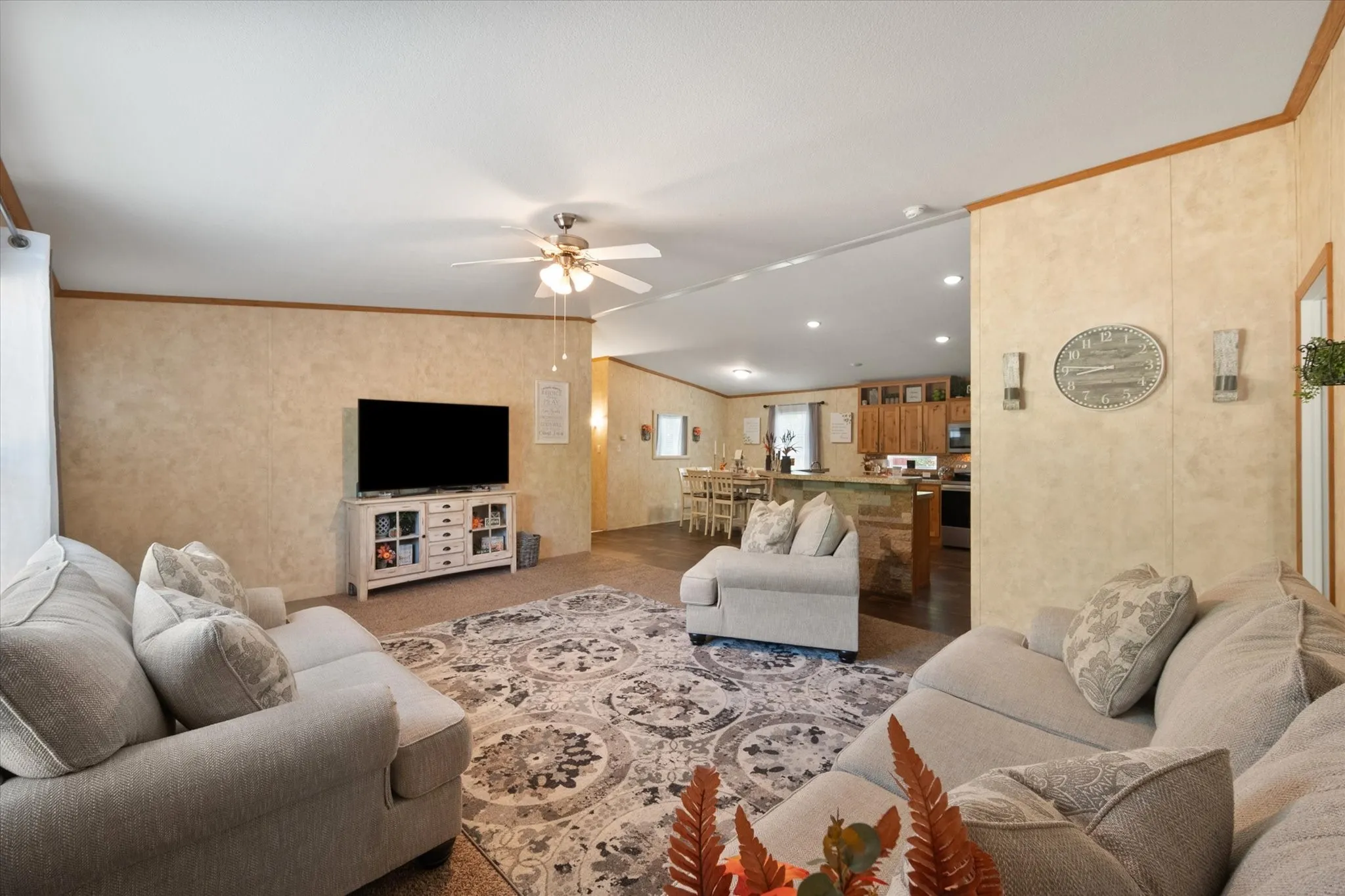Mobile Home For Sale in Henderson County , 110 Wooded Creek Drive, Athens, Texas 75751, 4 Bedroom, 2 Bathroom, Garage spaces, 1,792 Sqft, built in 2016, mls#21398110, Real Estate Agent in Athens, Homes For Sale in Henderson county, Homes For Sale in Athens, Realtor in Athens Texas, Real Estate Brokerage Independent Realty Texas, Luminita Cordes Realtor