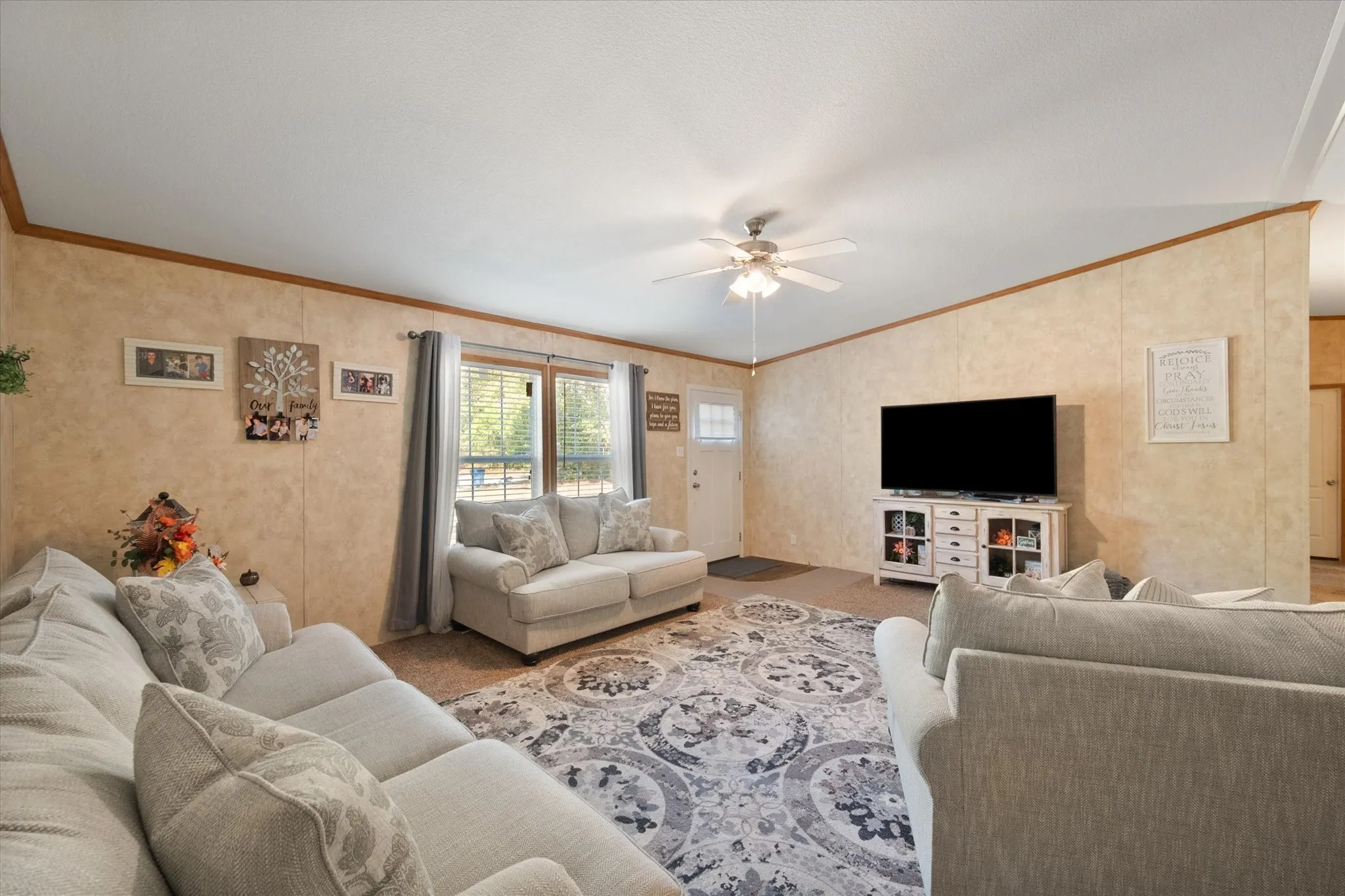 Mobile Home For Sale in Henderson County , 110 Wooded Creek Drive, Athens, Texas 75751, 4 Bedroom, 2 Bathroom, Garage spaces, 1,792 Sqft, built in 2016, mls#21398110, Real Estate Agent in Athens, Homes For Sale in Henderson county, Homes For Sale in Athens, Realtor in Athens Texas, Real Estate Brokerage Independent Realty Texas, Luminita Cordes Realtor