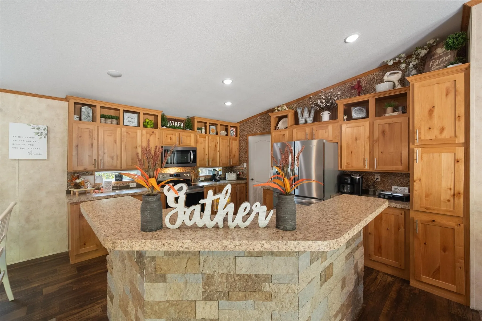 Mobile Home For Sale in Henderson County , 110 Wooded Creek Drive, Athens, Texas 75751, 4 Bedroom, 2 Bathroom, Garage spaces, 1,792 Sqft, built in 2016, mls#21398110, Real Estate Agent in Athens, Homes For Sale in Henderson county, Homes For Sale in Athens, Realtor in Athens Texas, Real Estate Brokerage Independent Realty Texas, Luminita Cordes Realtor