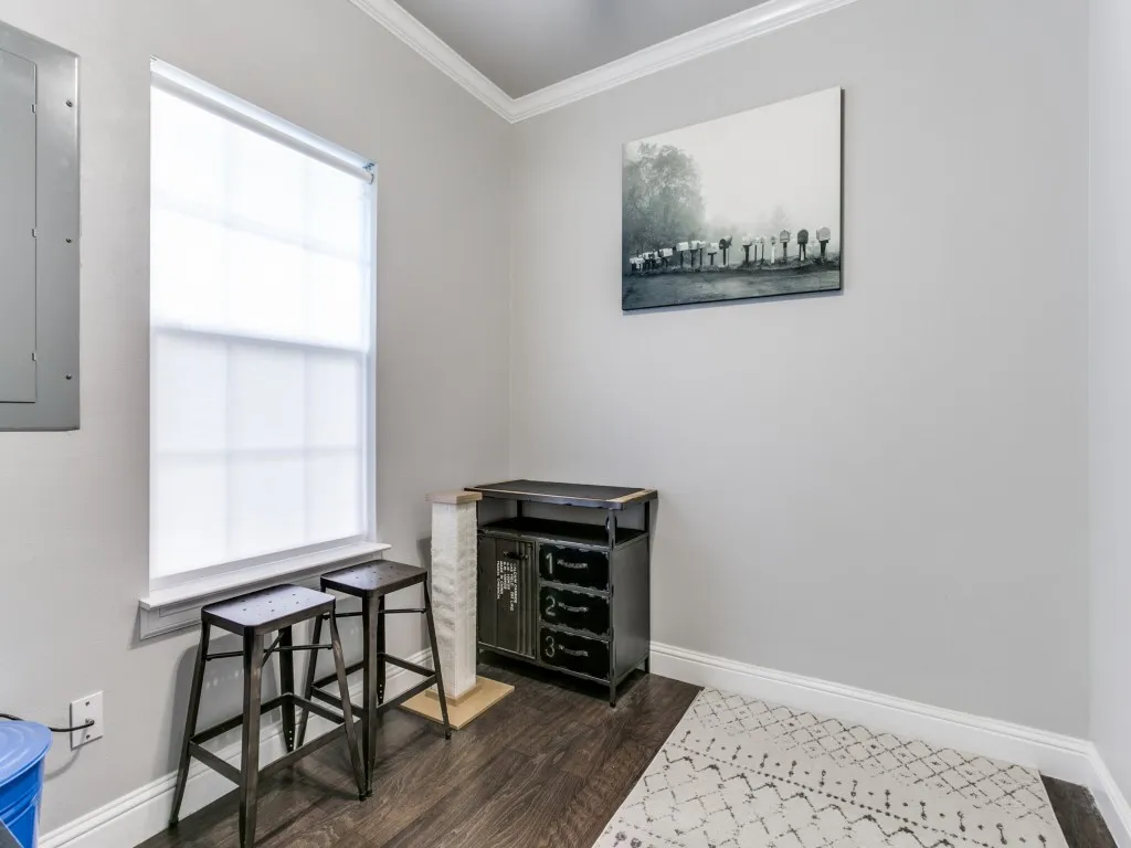 Single Family Residence For Rent in Tarrant County , 507 E Dallas Road, Grapevine, Texas 76051, 3 Bedroom, 3 Bathroom, Garage spaces, 1,832 Sqft, built in 1960, mls#21398531, Real Estate Agent in Grapevine, Homes For Rent in Tarrant county, Homes For Rent in Grapevine, Realtor in Grapevine Texas, Real Estate Brokerage Independent Realty Texas, Luminita Cordes Realtor