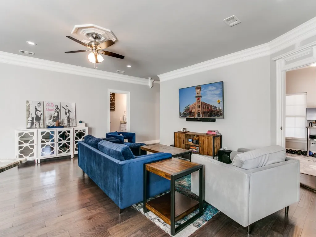 Single Family Residence For Rent in Tarrant County , 507 E Dallas Road, Grapevine, Texas 76051, 3 Bedroom, 3 Bathroom, Garage spaces, 1,832 Sqft, built in 1960, mls#21398531, Real Estate Agent in Grapevine, Homes For Rent in Tarrant county, Homes For Rent in Grapevine, Realtor in Grapevine Texas, Real Estate Brokerage Independent Realty Texas, Luminita Cordes Realtor