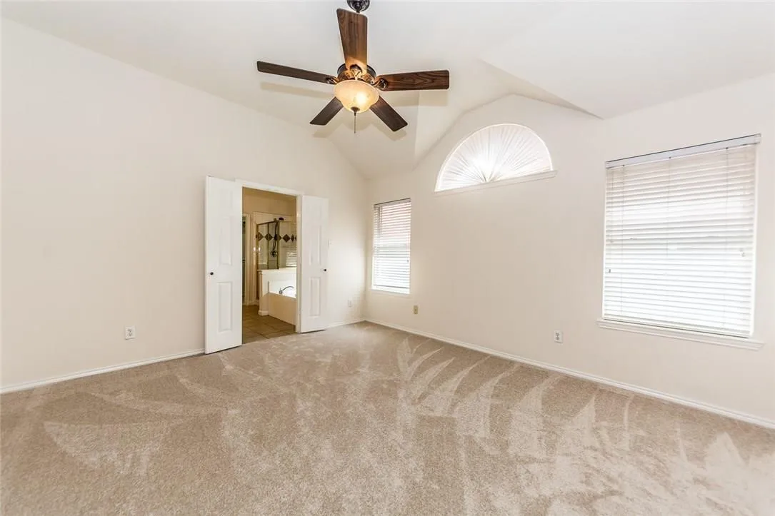 Single Family Residence For Rent in Collin County , 5812 Pinyon Drive, Mc Kinney, Texas 75070, 3 Bedroom, 2 Bathroom, 2 Garage spaces, 1,604 Sqft, built in 2000, mls#21398663, Real Estate Agent in Mc Kinney, Homes For Rent in Collin county, Homes For Rent in Mc Kinney, Realtor in Mc Kinney Texas, Real Estate Brokerage Independent Realty Texas, Luminita Cordes Realtor