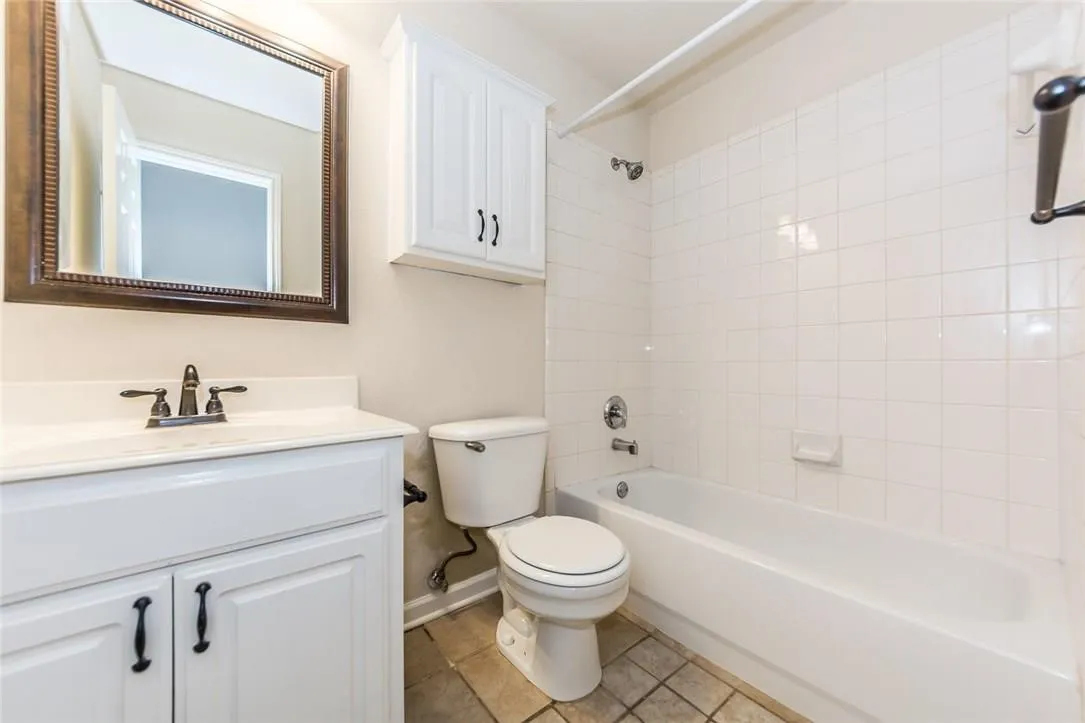 Single Family Residence For Rent in Collin County , 5812 Pinyon Drive, Mc Kinney, Texas 75070, 3 Bedroom, 2 Bathroom, 2 Garage spaces, 1,604 Sqft, built in 2000, mls#21398663, Real Estate Agent in Mc Kinney, Homes For Rent in Collin county, Homes For Rent in Mc Kinney, Realtor in Mc Kinney Texas, Real Estate Brokerage Independent Realty Texas, Luminita Cordes Realtor