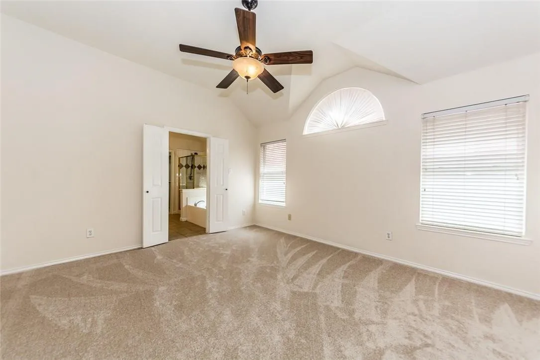 Single Family Residence For Rent in Collin County , 5812 Pinyon Drive, Mc Kinney, Texas 75070, 3 Bedroom, 2 Bathroom, 2 Garage spaces, 1,604 Sqft, built in 2000, mls#21398663, Real Estate Agent in Mc Kinney, Homes For Rent in Collin county, Homes For Rent in Mc Kinney, Realtor in Mc Kinney Texas, Real Estate Brokerage Independent Realty Texas, Luminita Cordes Realtor