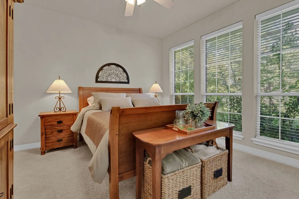 Single Family Residence For Sale in Smith County , 209 Clubview, Hideaway, Texas 75771, 3 Bedroom, 4 Bathroom, 2 Garage spaces, 3,100 Sqft, built in 2002, mls#21398617, Real Estate Agent in Hideaway, Homes For Sale in Smith county, Homes For Sale in Hideaway, Realtor in Hideaway Texas, Real Estate Brokerage Independent Realty Texas, Luminita Cordes Realtor