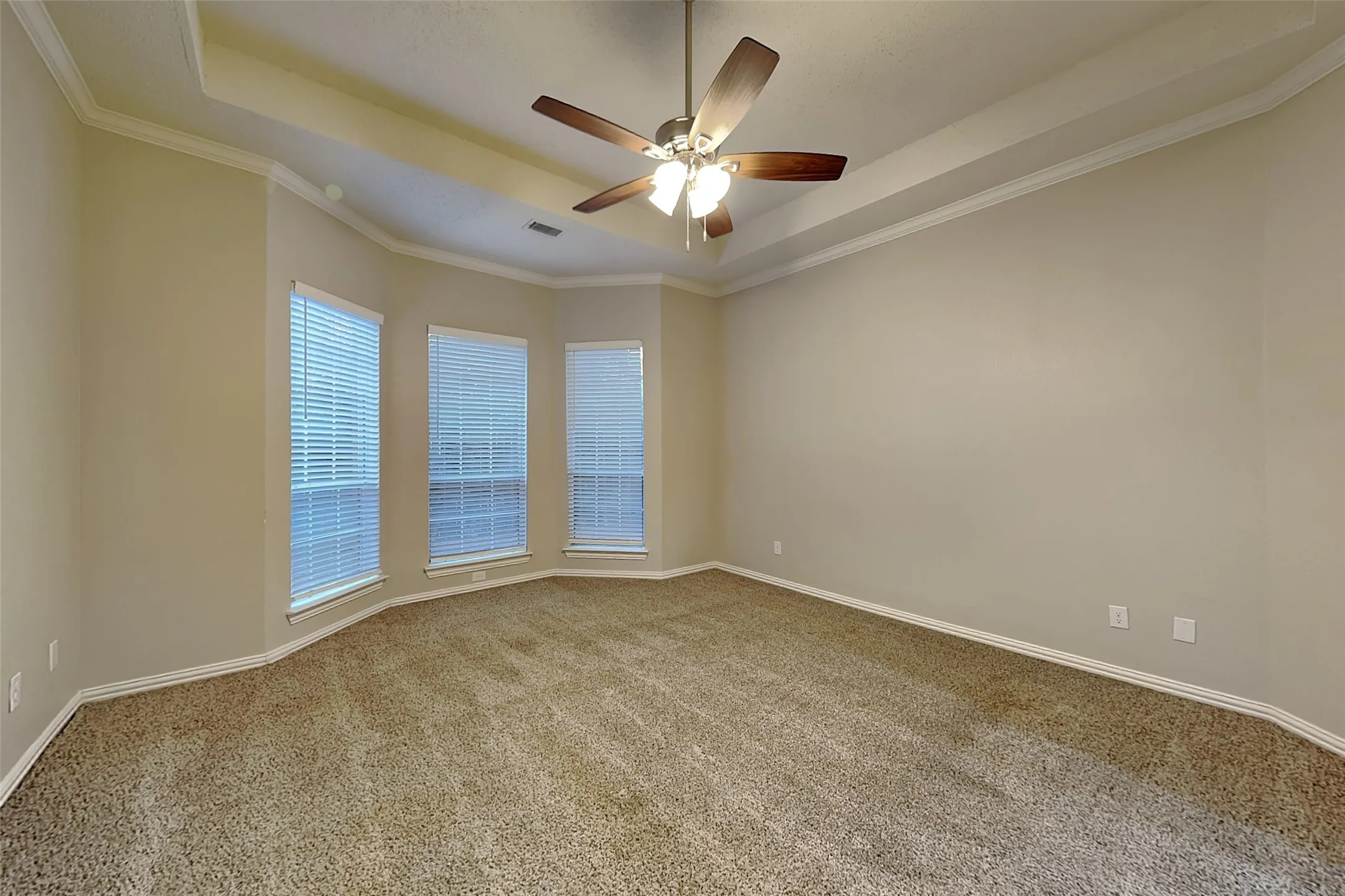 Single Family Residence For Rent in Denton County , 1705 Bershire Court, Flower Mound, Texas 75028, 3 Bedroom, 2 Bathroom, 2 Garage spaces, 2,067 Sqft, built in 1992, mls#21398676, Real Estate Agent in Flower Mound, Homes For Rent in Denton county, Homes For Rent in Flower Mound, Realtor in Flower Mound Texas, Real Estate Brokerage Independent Realty Texas, Luminita Cordes Realtor
