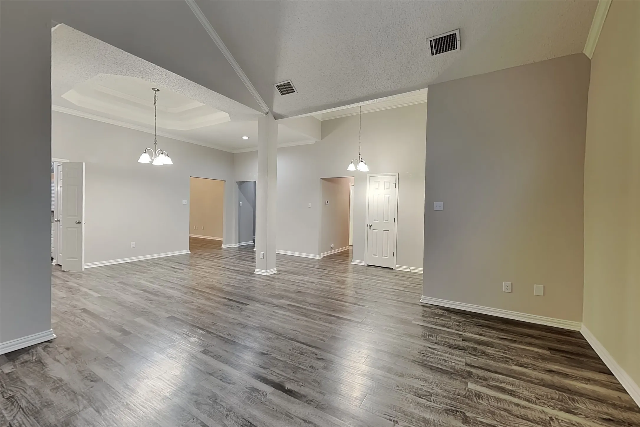 Single Family Residence For Rent in Denton County , 1705 Bershire Court, Flower Mound, Texas 75028, 3 Bedroom, 2 Bathroom, 2 Garage spaces, 2,067 Sqft, built in 1992, mls#21398676, Real Estate Agent in Flower Mound, Homes For Rent in Denton county, Homes For Rent in Flower Mound, Realtor in Flower Mound Texas, Real Estate Brokerage Independent Realty Texas, Luminita Cordes Realtor