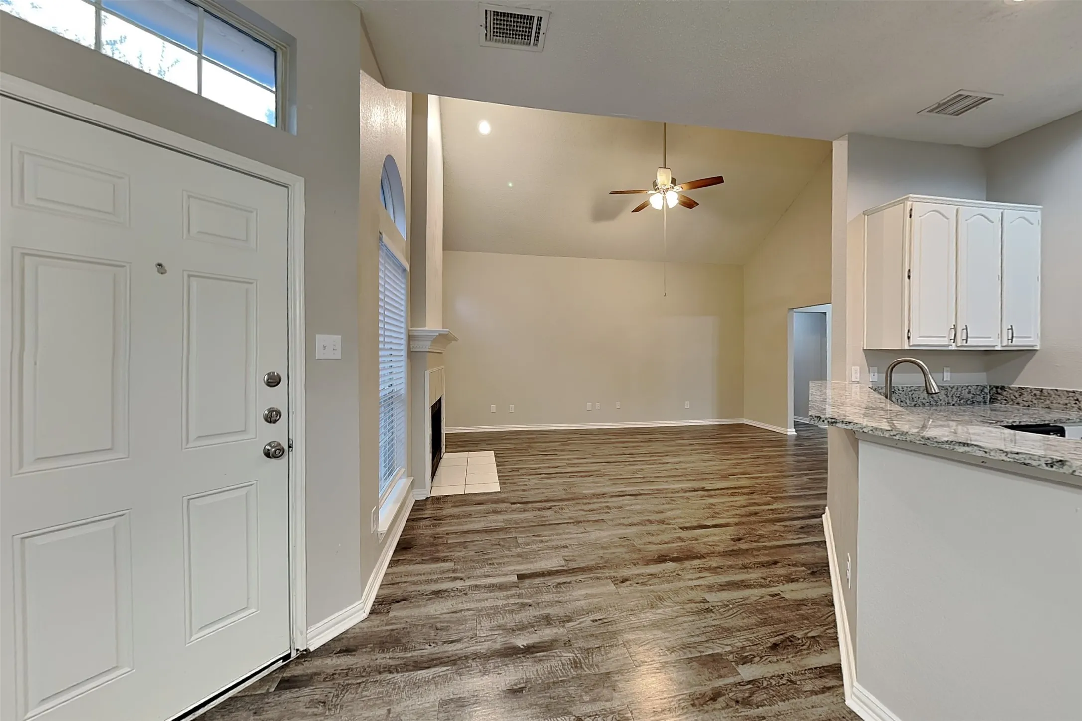 Single Family Residence For Rent in Denton County , 1705 Bershire Court, Flower Mound, Texas 75028, 3 Bedroom, 2 Bathroom, 2 Garage spaces, 2,067 Sqft, built in 1992, mls#21398676, Real Estate Agent in Flower Mound, Homes For Rent in Denton county, Homes For Rent in Flower Mound, Realtor in Flower Mound Texas, Real Estate Brokerage Independent Realty Texas, Luminita Cordes Realtor