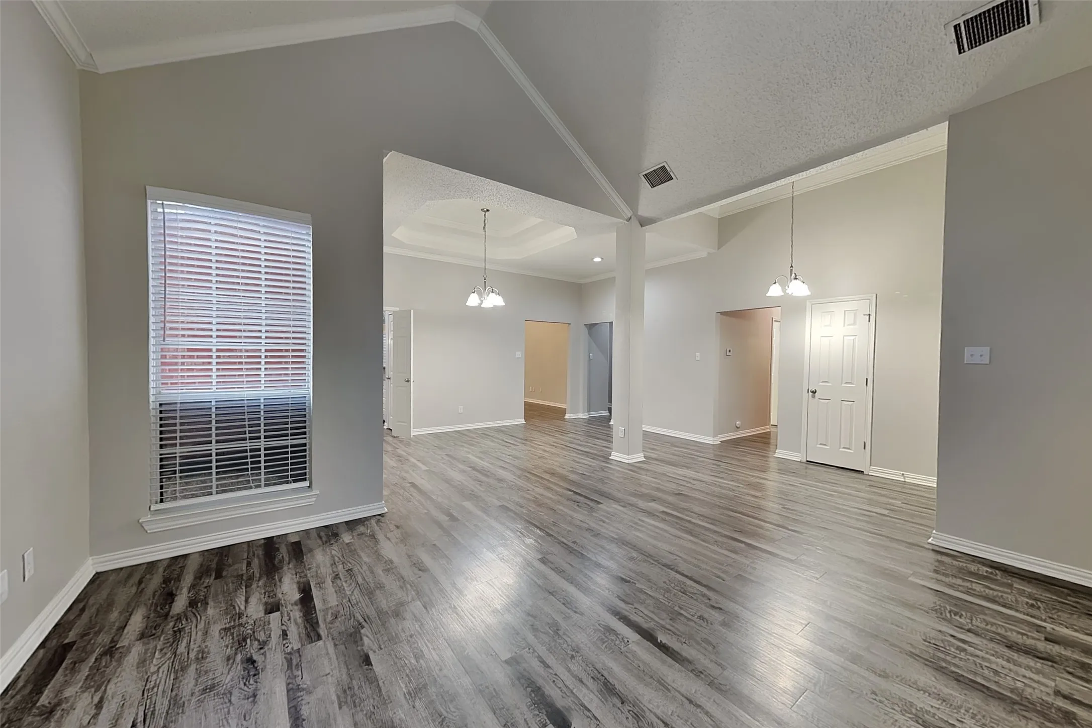 Single Family Residence For Rent in Denton County , 1705 Bershire Court, Flower Mound, Texas 75028, 3 Bedroom, 2 Bathroom, 2 Garage spaces, 2,067 Sqft, built in 1992, mls#21398676, Real Estate Agent in Flower Mound, Homes For Rent in Denton county, Homes For Rent in Flower Mound, Realtor in Flower Mound Texas, Real Estate Brokerage Independent Realty Texas, Luminita Cordes Realtor