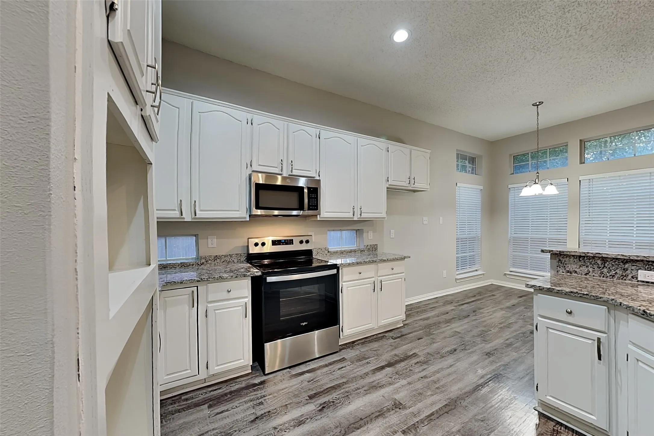 Single Family Residence For Rent in Denton County , 1705 Bershire Court, Flower Mound, Texas 75028, 3 Bedroom, 2 Bathroom, 2 Garage spaces, 2,067 Sqft, built in 1992, mls#21398676, Real Estate Agent in Flower Mound, Homes For Rent in Denton county, Homes For Rent in Flower Mound, Realtor in Flower Mound Texas, Real Estate Brokerage Independent Realty Texas, Luminita Cordes Realtor
