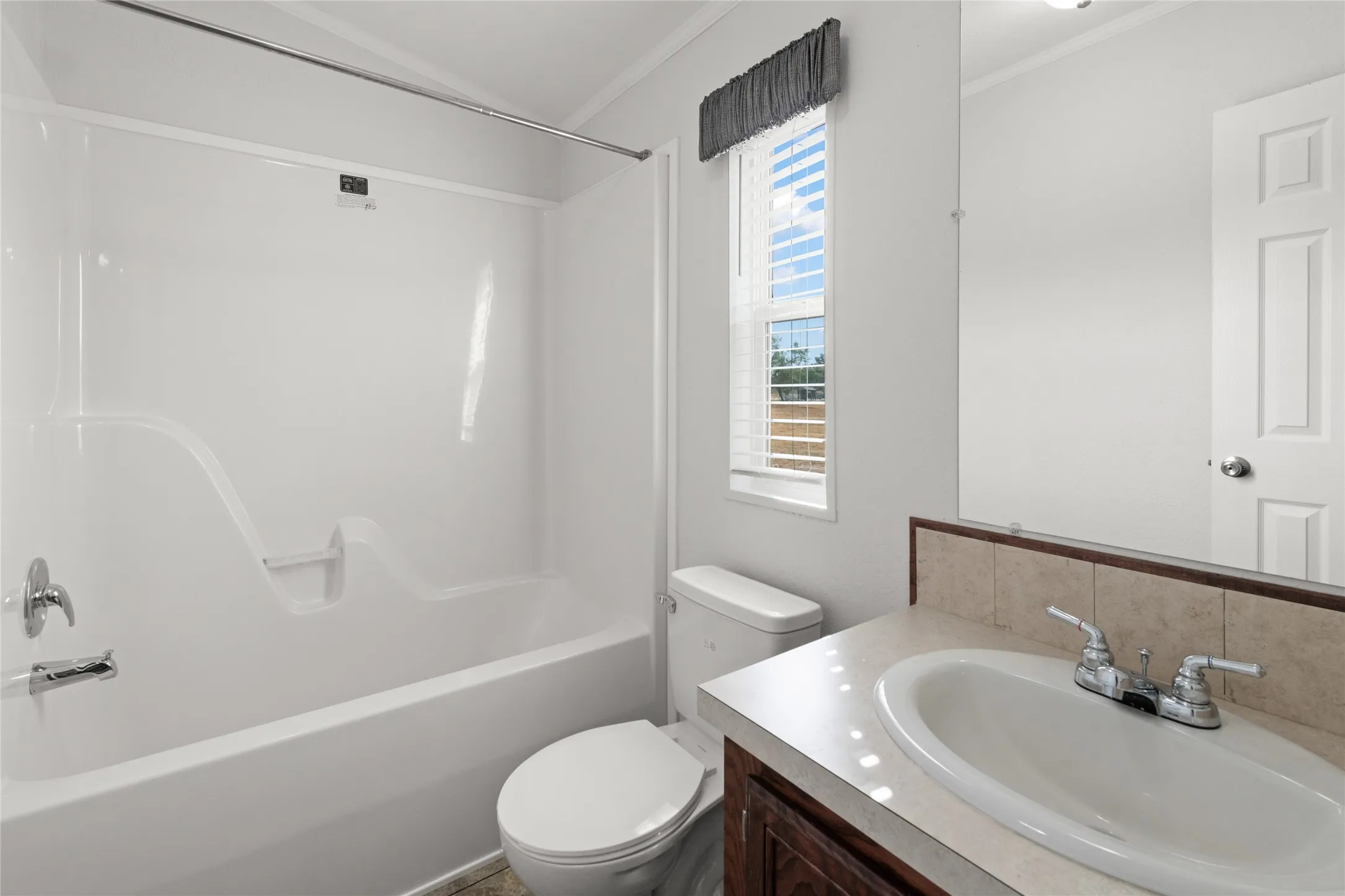 Manufactured Home For Sale in Jones County , 5143 S Fm 600, Abilene, Texas 79601, 3 Bedroom, 2 Bathroom, Garage spaces, 1,360 Sqft, built in 2023, mls#21396929, Real Estate Agent in Abilene, Homes For Sale in Jones county, Homes For Sale in Abilene, Realtor in Abilene Texas, Real Estate Brokerage Independent Realty Texas, Luminita Cordes Realtor