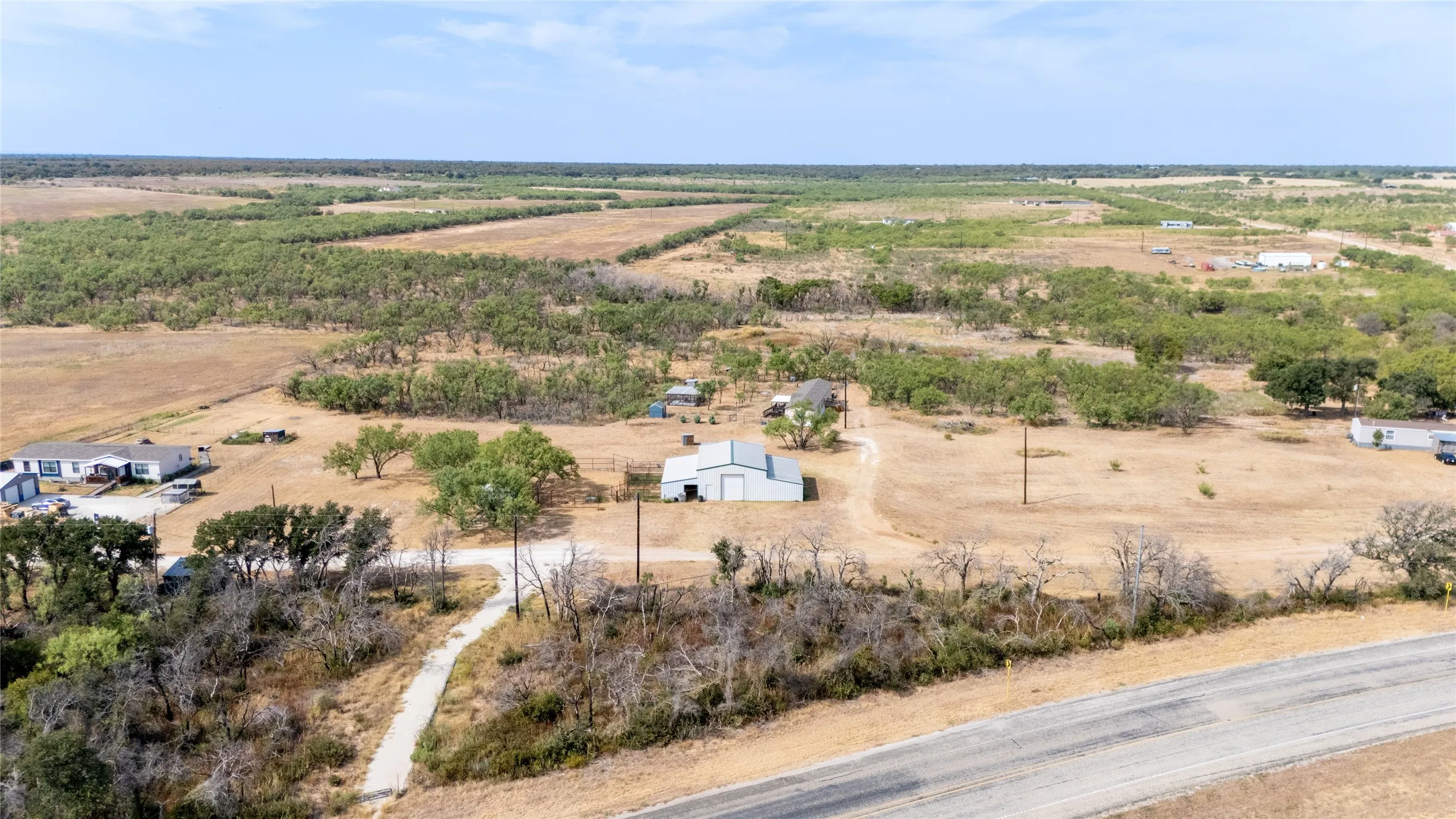 Manufactured Home For Sale in Jones County , 5143 S Fm 600, Abilene, Texas 79601, 3 Bedroom, 2 Bathroom, Garage spaces, 1,360 Sqft, built in 2023, mls#21396929, Real Estate Agent in Abilene, Homes For Sale in Jones county, Homes For Sale in Abilene, Realtor in Abilene Texas, Real Estate Brokerage Independent Realty Texas, Luminita Cordes Realtor