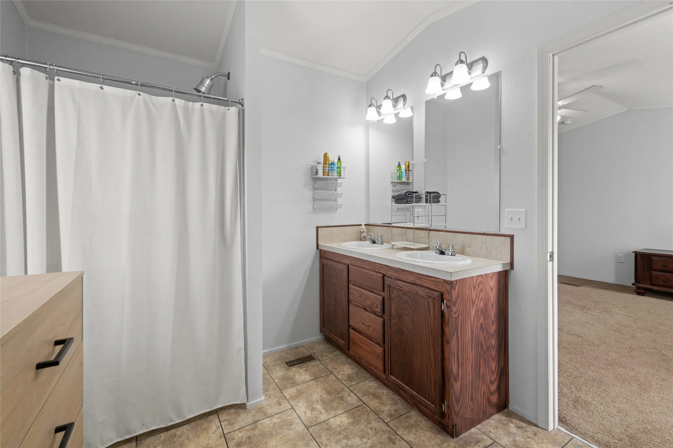 Manufactured Home For Sale in Jones County , 5143 S Fm 600, Abilene, Texas 79601, 3 Bedroom, 2 Bathroom, Garage spaces, 1,360 Sqft, built in 2023, mls#21396929, Real Estate Agent in Abilene, Homes For Sale in Jones county, Homes For Sale in Abilene, Realtor in Abilene Texas, Real Estate Brokerage Independent Realty Texas, Luminita Cordes Realtor