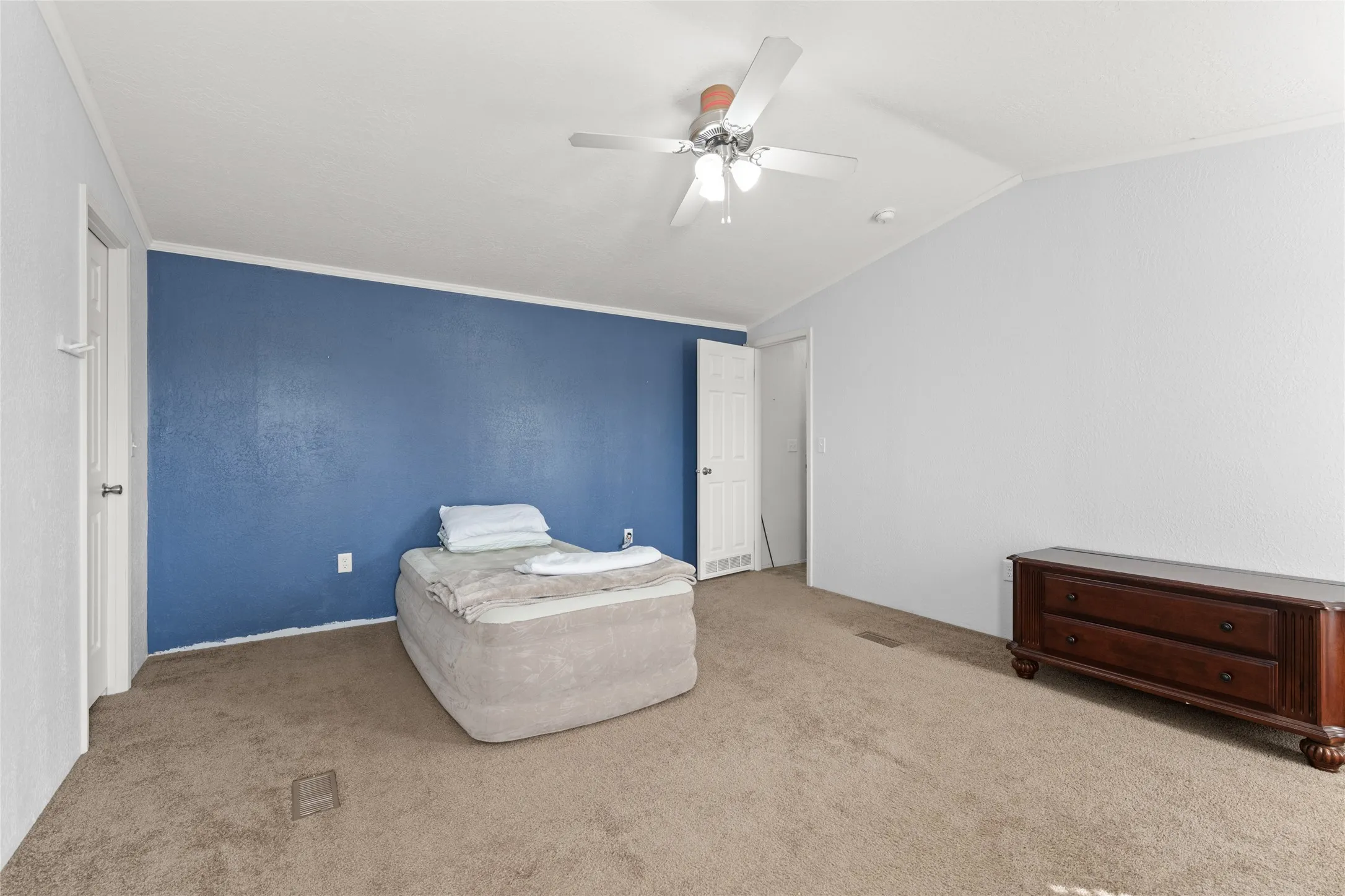 Manufactured Home For Sale in Jones County , 5143 S Fm 600, Abilene, Texas 79601, 3 Bedroom, 2 Bathroom, Garage spaces, 1,360 Sqft, built in 2023, mls#21396929, Real Estate Agent in Abilene, Homes For Sale in Jones county, Homes For Sale in Abilene, Realtor in Abilene Texas, Real Estate Brokerage Independent Realty Texas, Luminita Cordes Realtor
