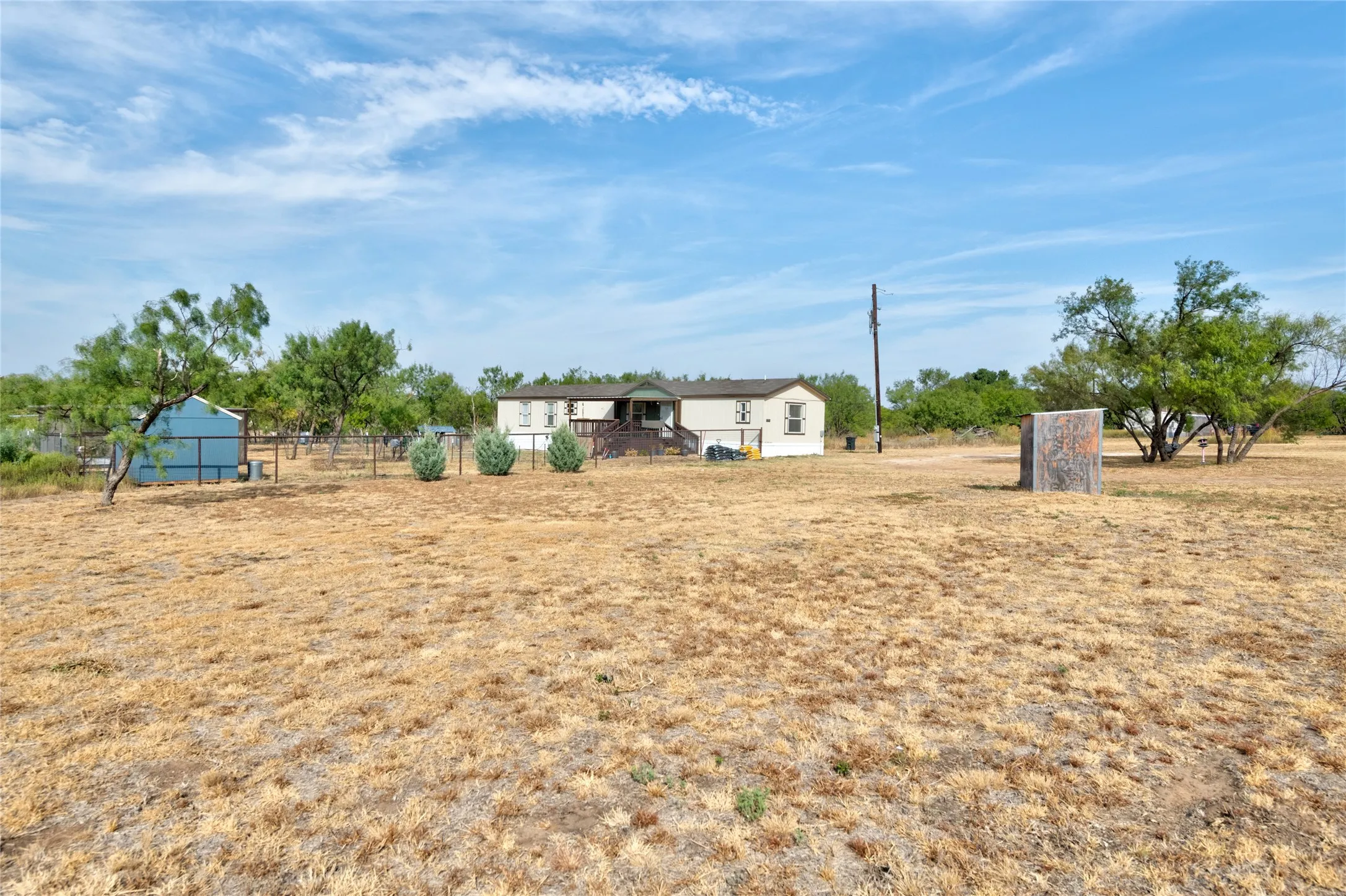 Manufactured Home For Sale in Jones County , 5143 S Fm 600, Abilene, Texas 79601, 3 Bedroom, 2 Bathroom, Garage spaces, 1,360 Sqft, built in 2023, mls#21396929, Real Estate Agent in Abilene, Homes For Sale in Jones county, Homes For Sale in Abilene, Realtor in Abilene Texas, Real Estate Brokerage Independent Realty Texas, Luminita Cordes Realtor