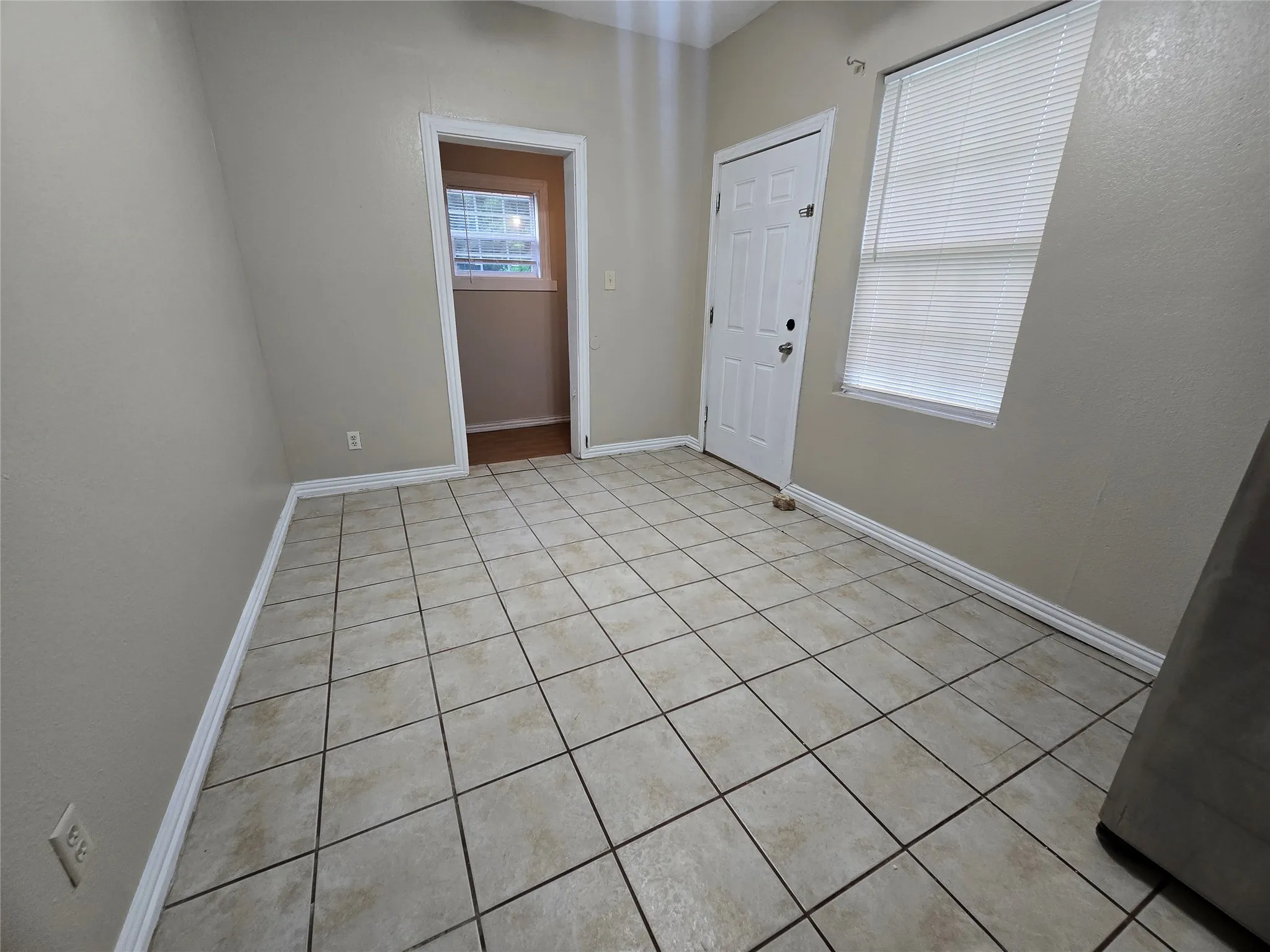Single Family Residence For Rent in Johnson County , 212 E 4th Street, Keene, Texas 76059, 3 Bedroom, 2 Bathroom, Garage spaces, 1,456 Sqft, built in 1900, mls#21398679, Real Estate Agent in Keene, Homes For Rent in Johnson county, Homes For Rent in Keene, Realtor in Keene Texas, Real Estate Brokerage Independent Realty Texas, Luminita Cordes Realtor