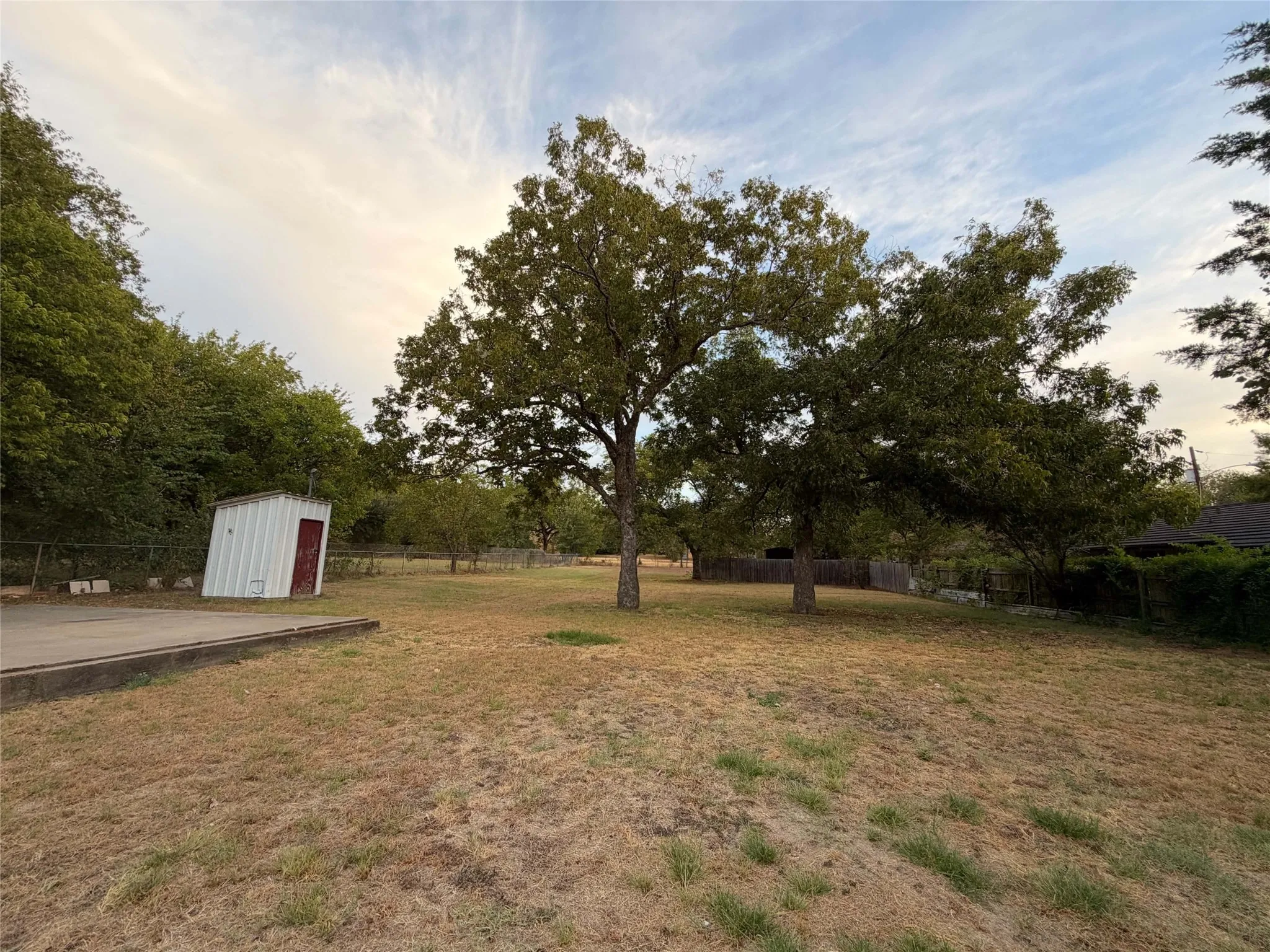 Single Family Residence For Rent in Johnson County , 212 E 4th Street, Keene, Texas 76059, 3 Bedroom, 2 Bathroom, Garage spaces, 1,456 Sqft, built in 1900, mls#21398679, Real Estate Agent in Keene, Homes For Rent in Johnson county, Homes For Rent in Keene, Realtor in Keene Texas, Real Estate Brokerage Independent Realty Texas, Luminita Cordes Realtor